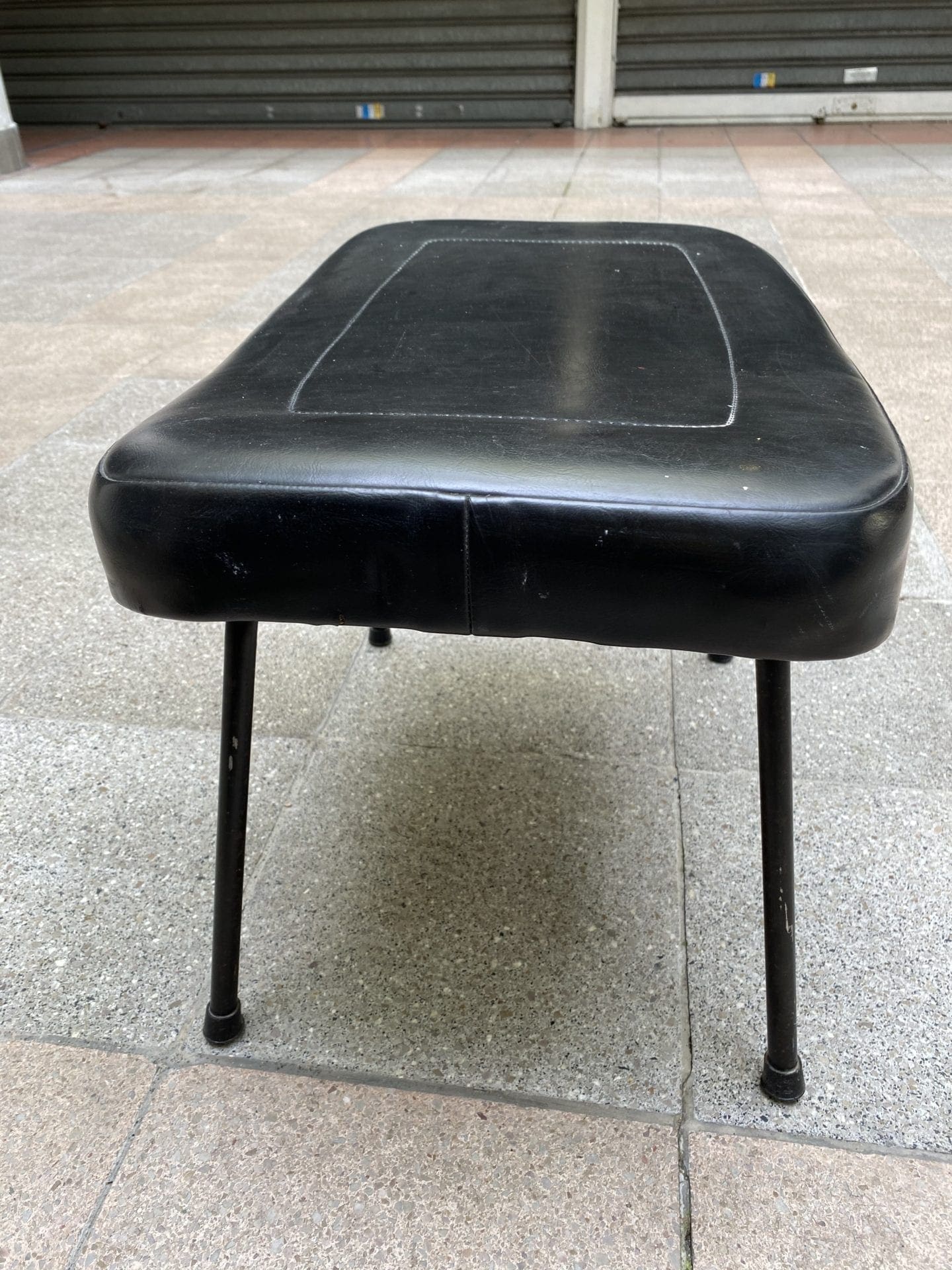 Pierre Guariche – Tabouret Taureau
