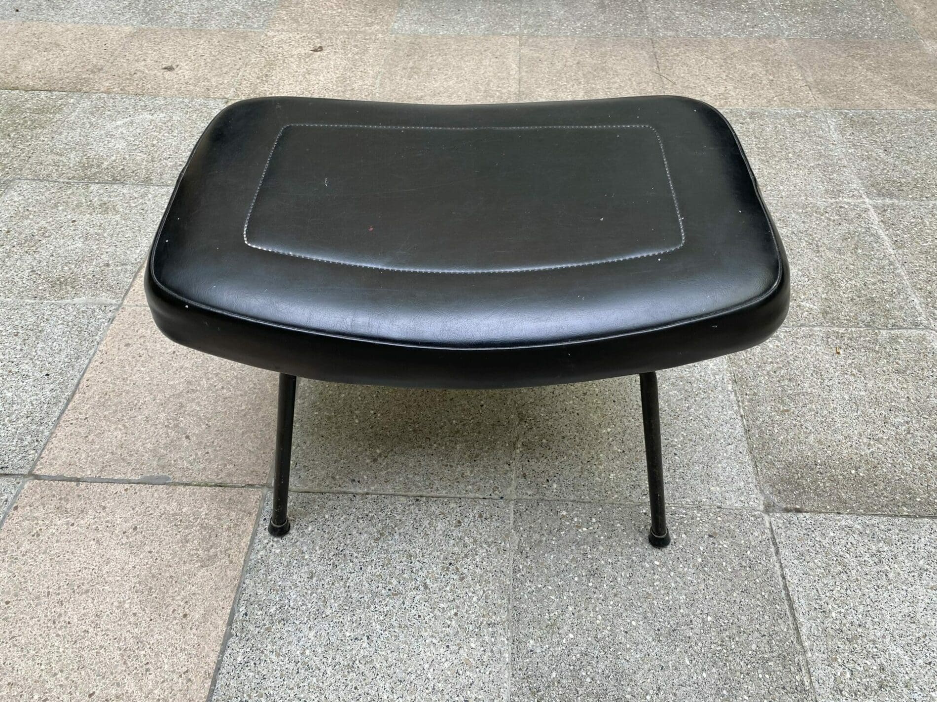 Pierre Guariche – Tabouret Taureau