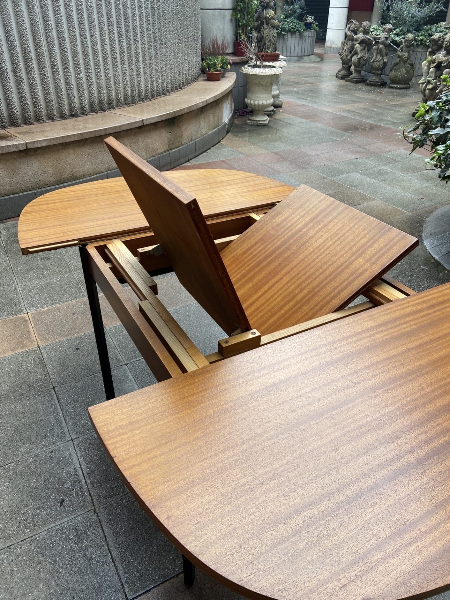 Pierre Guariche – Table de salle à manger TRC 20