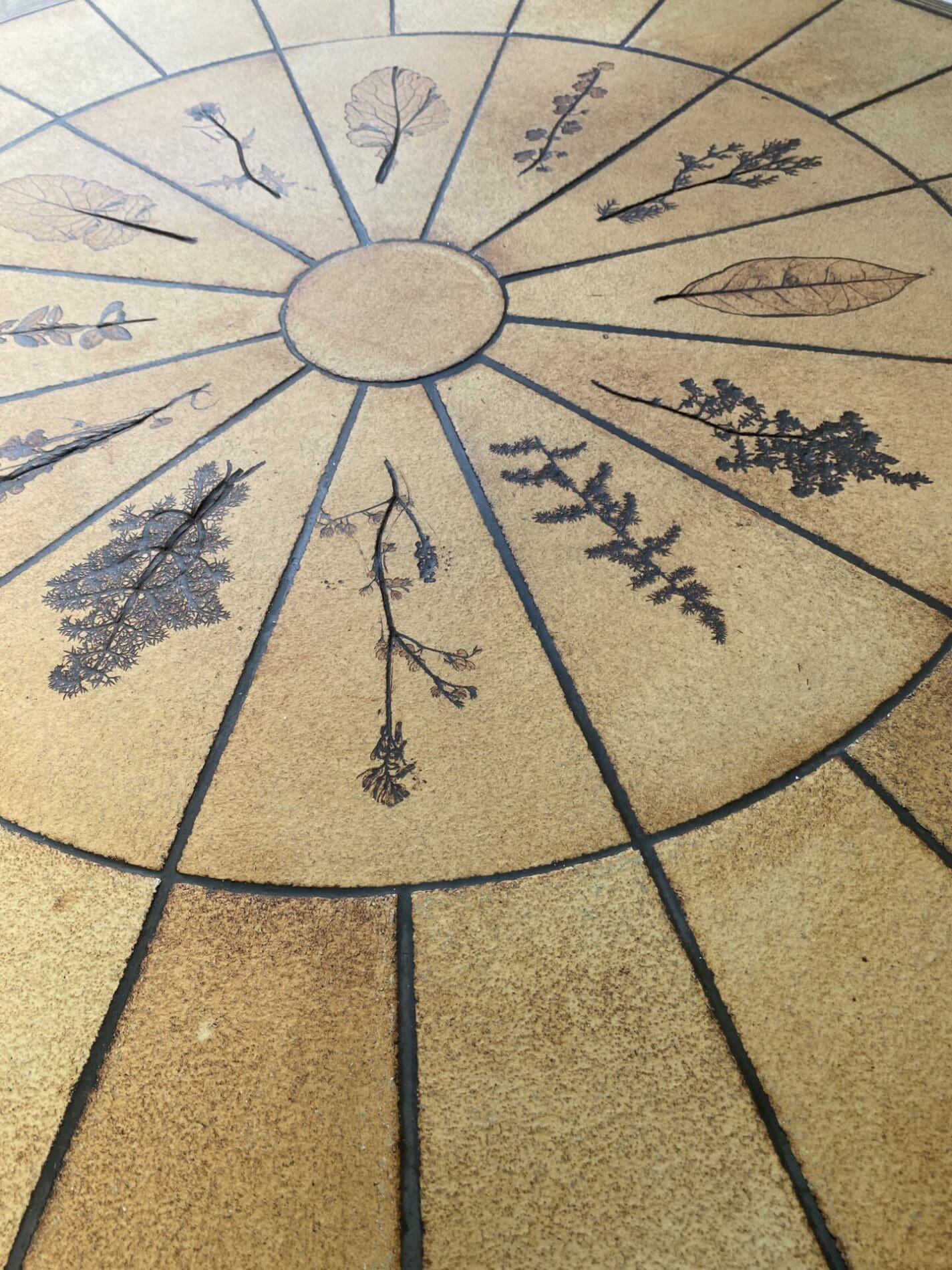 Roger Capron – Rare table de salle à manger