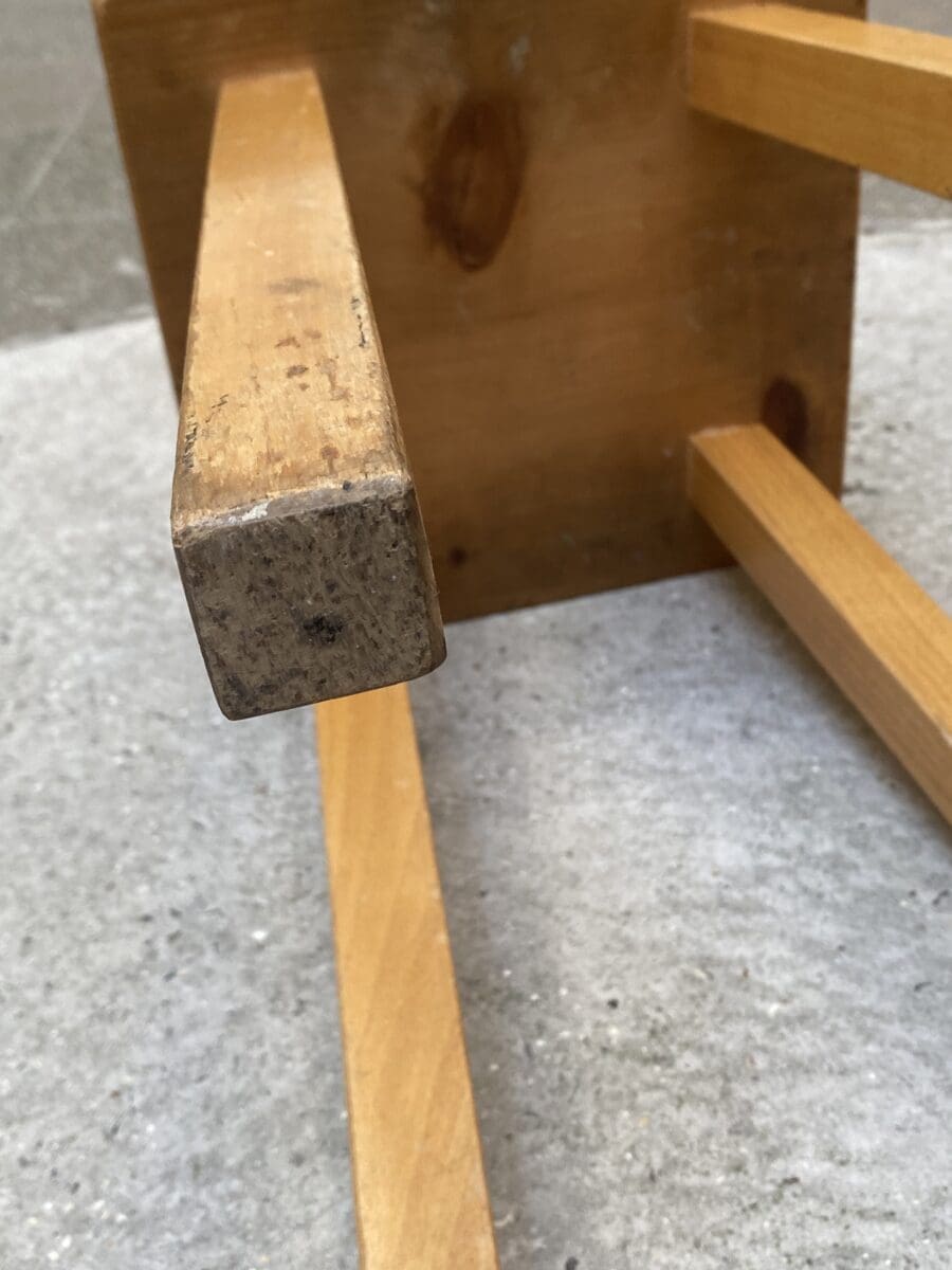 Tabouret Perriand – Tabouret en bois de pin Occasion