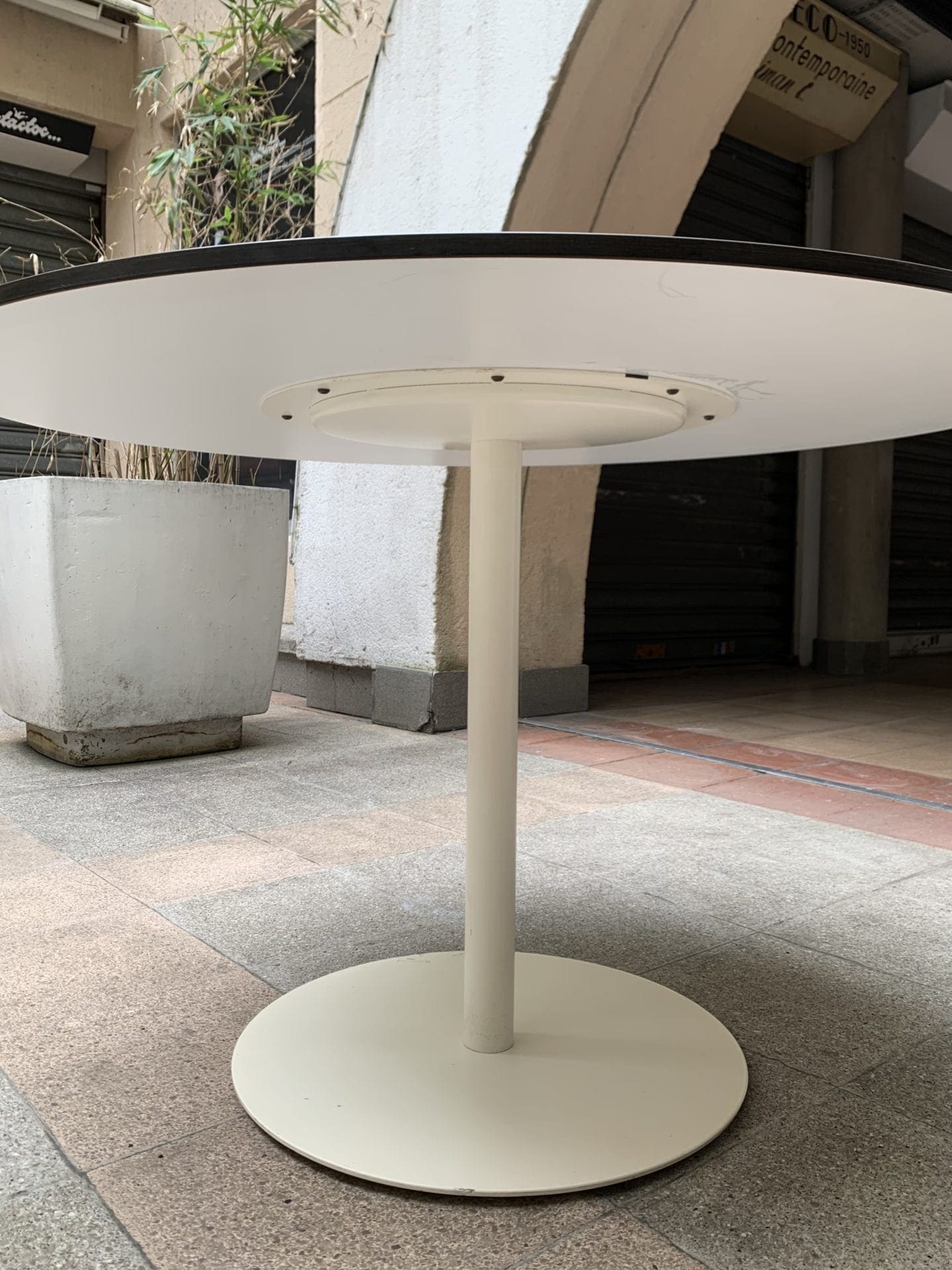 Table Knoll première édition