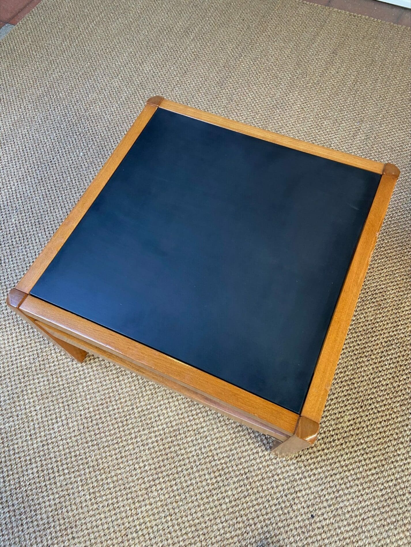 Table d’appoint -Baumann France