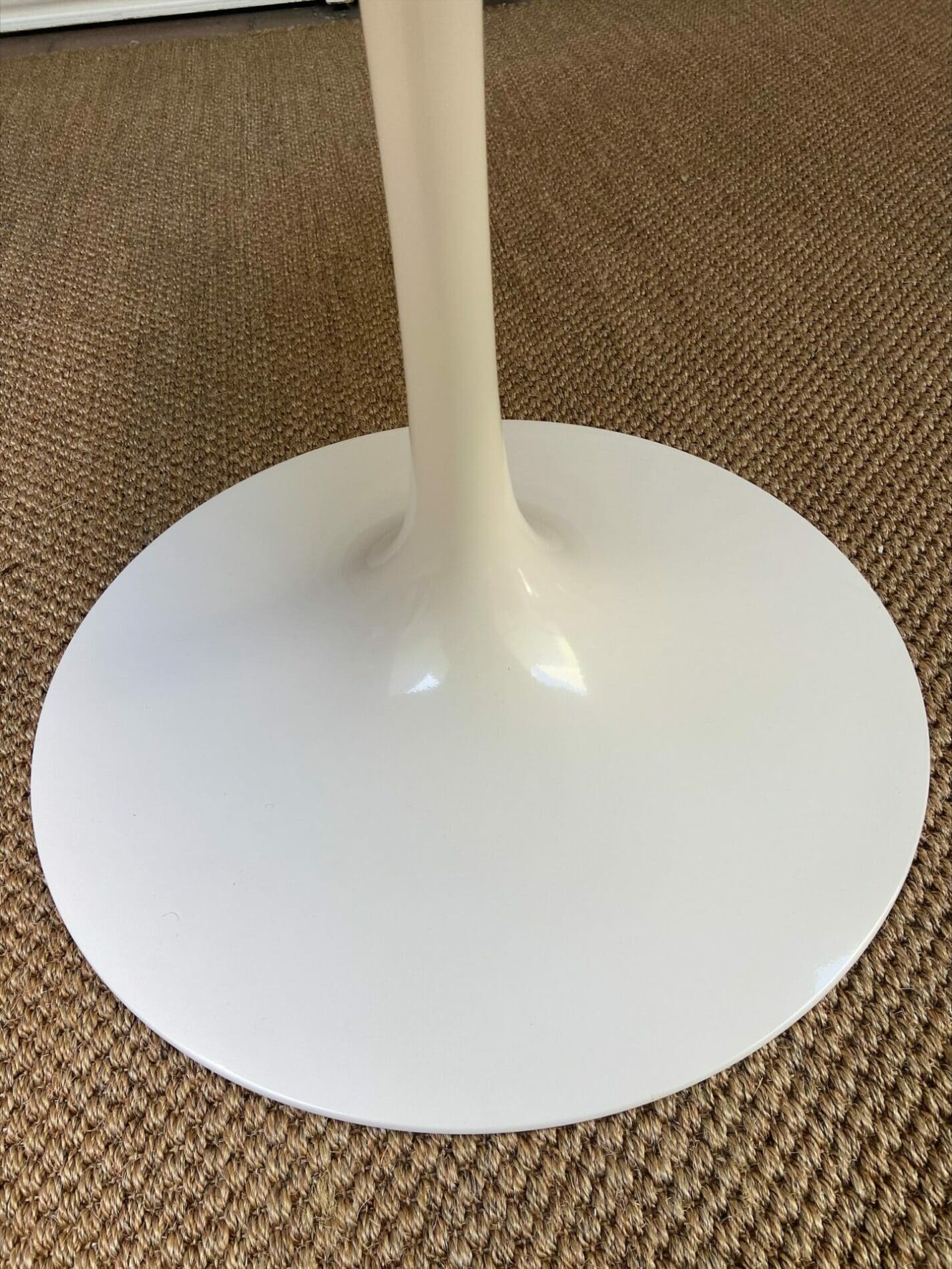 Eero Saarinen – Table Tulipe