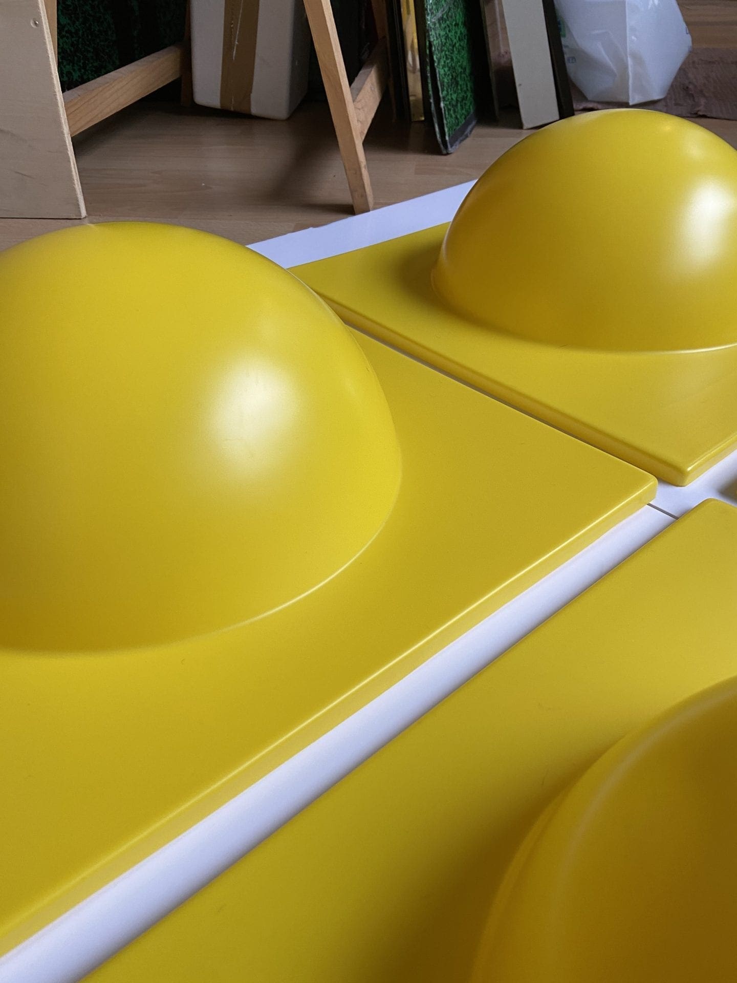 Verner Panton – 4 éléments de décoration murale jaune