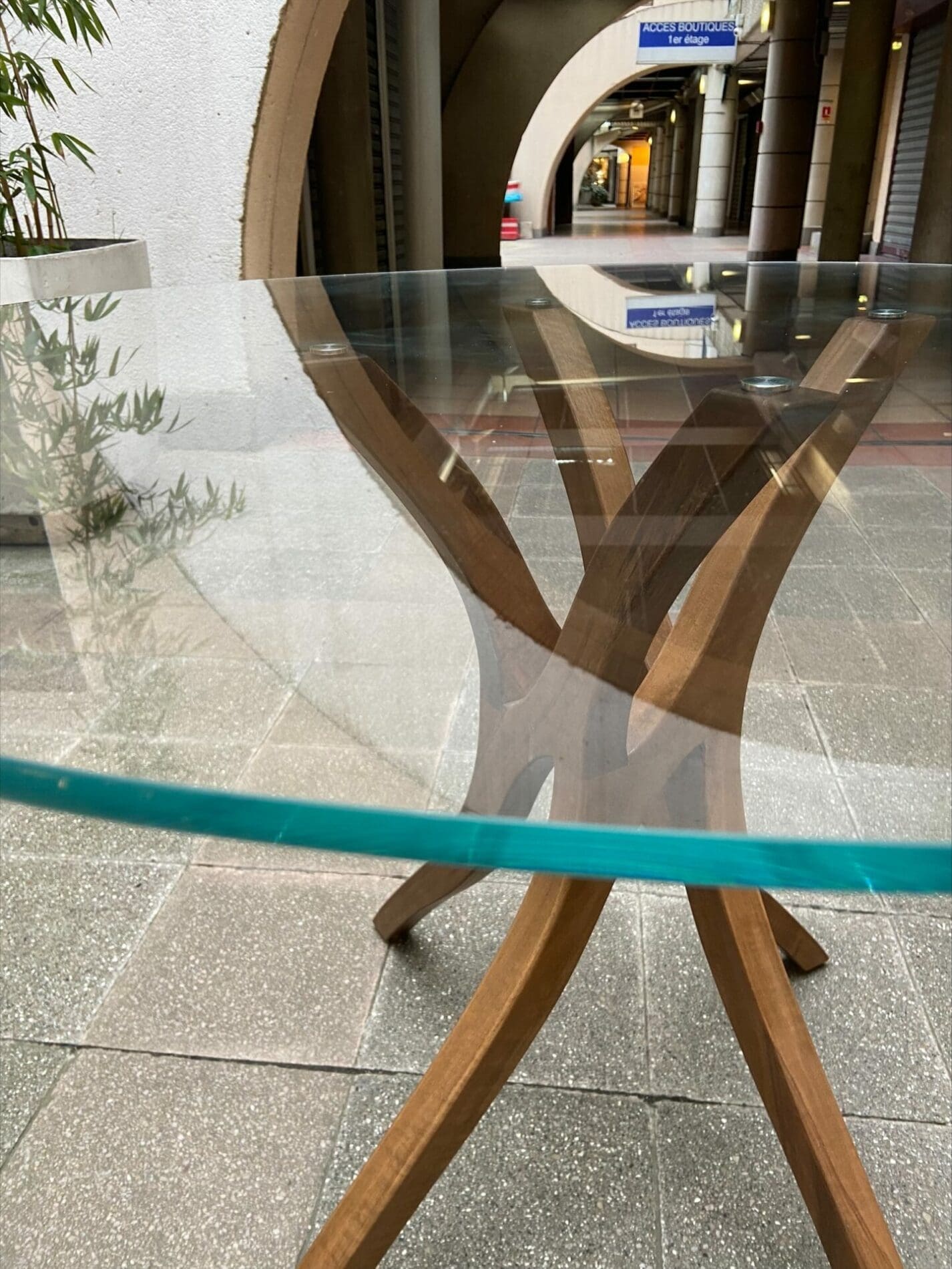 Xavier Miclet – Table VRILLE