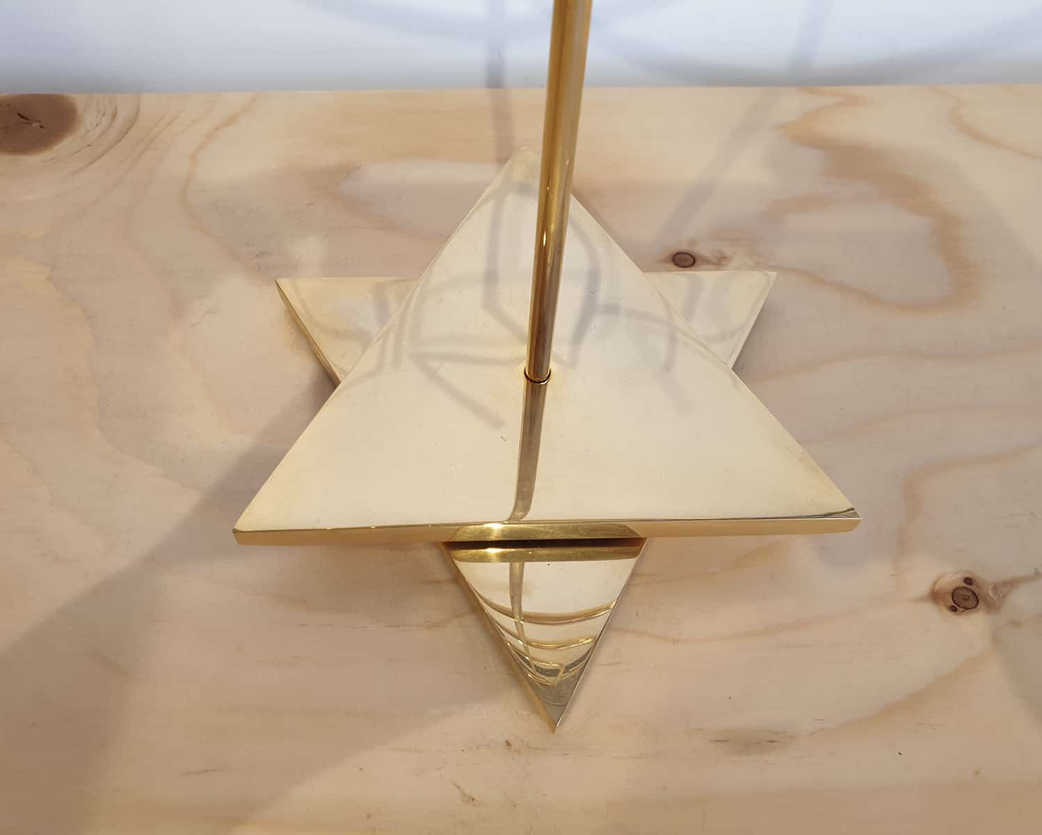 Yaacov Agam – Shalom Menorah  – Sculpture cinétique