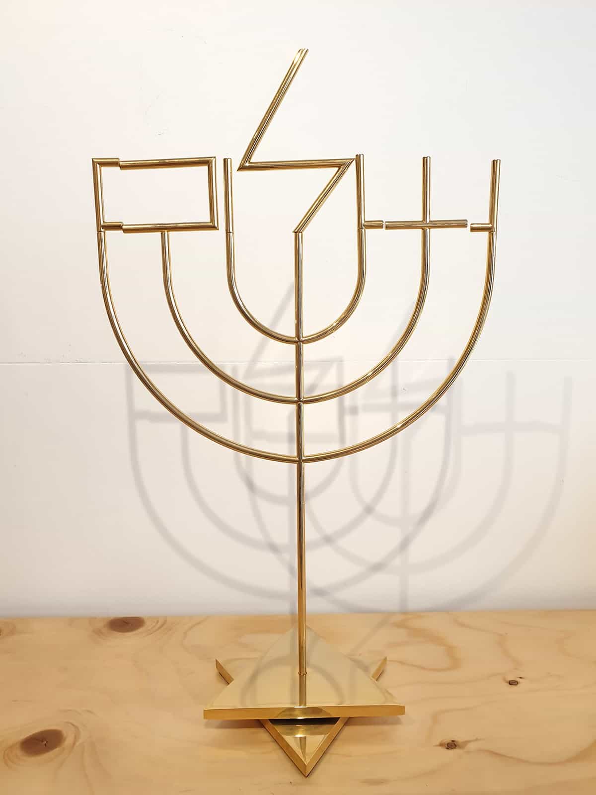 Yaacov Agam – Shalom Menorah  – Sculpture cinétique