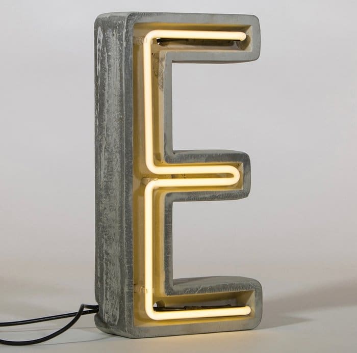 BBMDS – Seletti – Applique murale, Lampe de table, Lampe néon (1) – Verre, Béton – Enchères