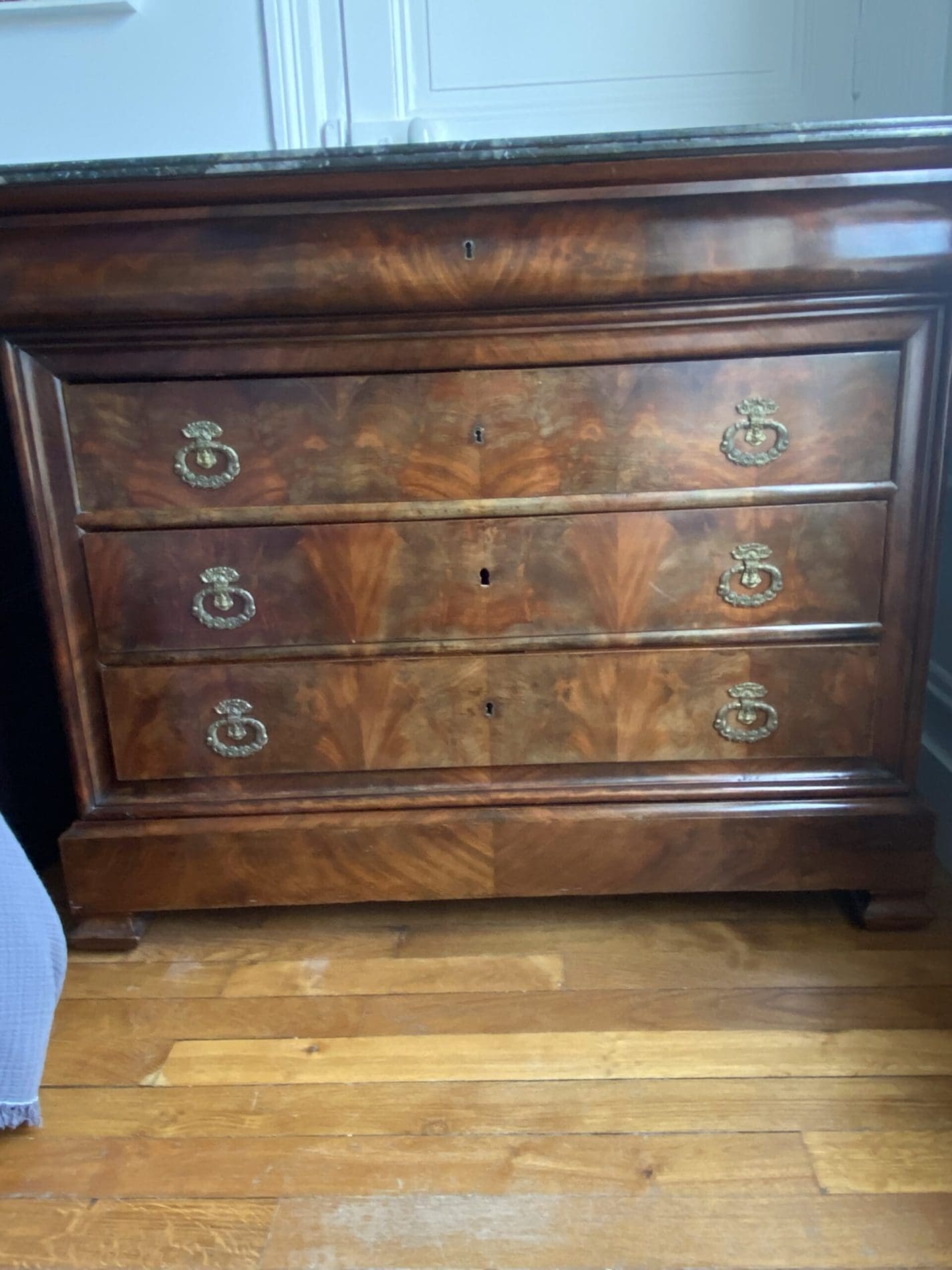 Commode Louis Philippe 19ème Siècle en Acajou | Marbre d’Origine