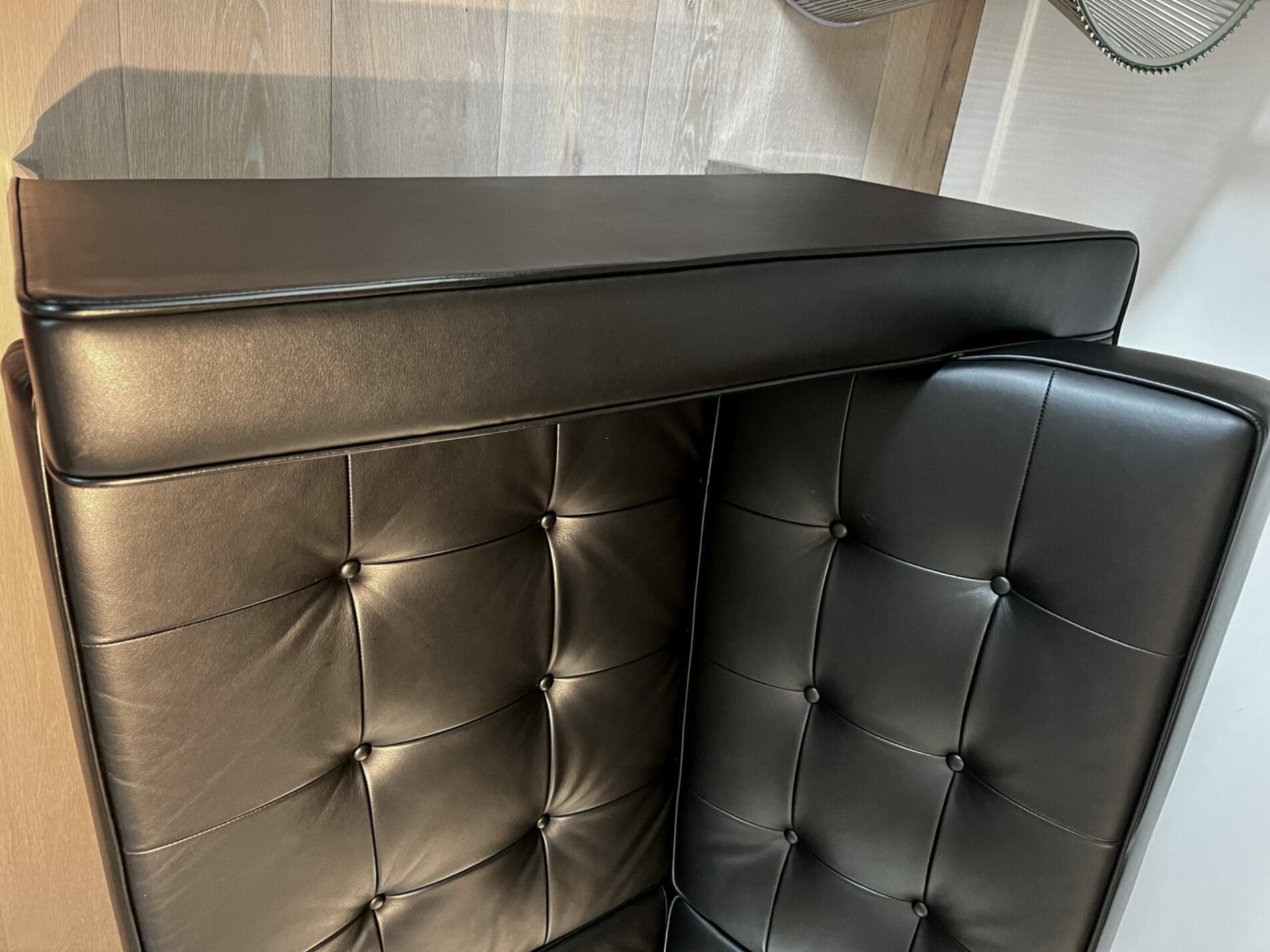 Canapé Florence Knoll en Cuir « Sabrina » Noir – Occasion Rare (2012)