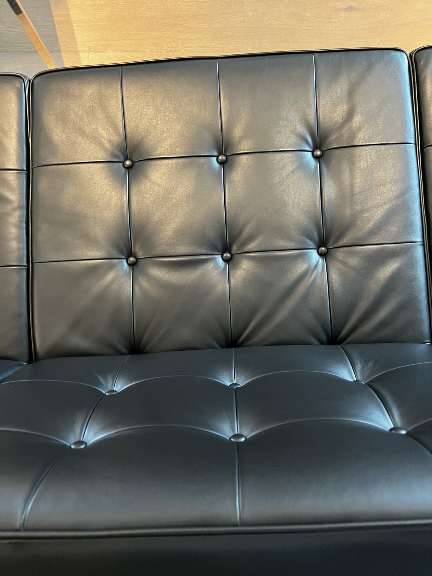 Canapé Florence Knoll en Cuir « Sabrina » Noir – Occasion Rare (2012)