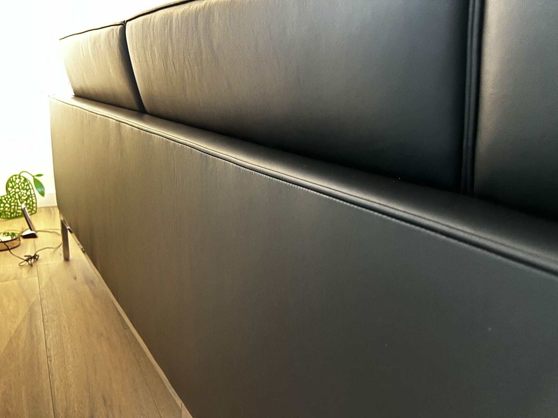 Canapé Florence Knoll en Cuir « Sabrina » Noir – Occasion Rare (2012)