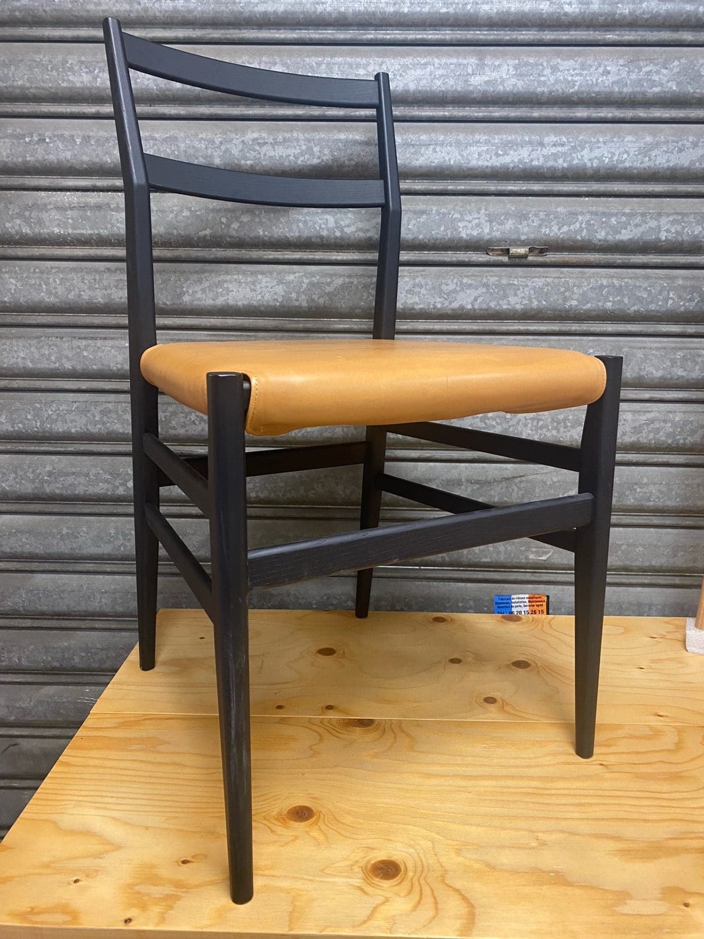 Chaise Superleggera (1957) par Gio Ponti – Édition Cassina