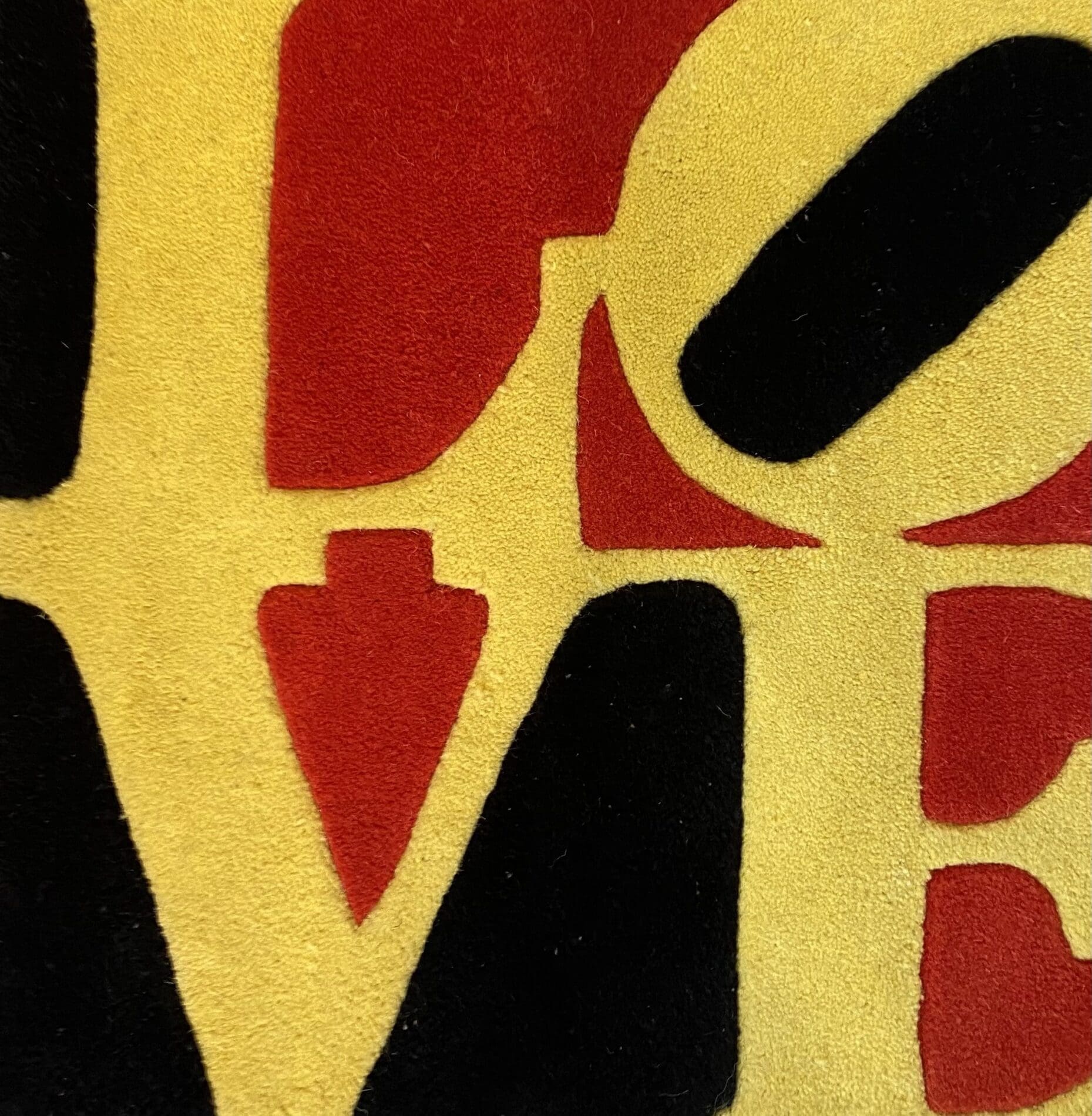 Édition Limitée: Tapis LOVE de Robert Indiana