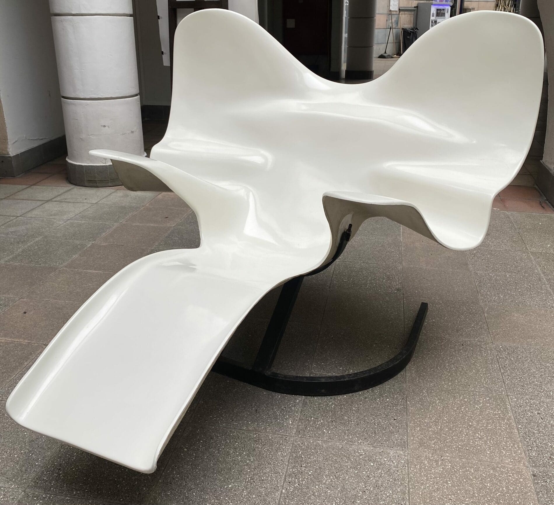 Fauteuil Elephant par Bernard Rancillac: une icône du design des années 60