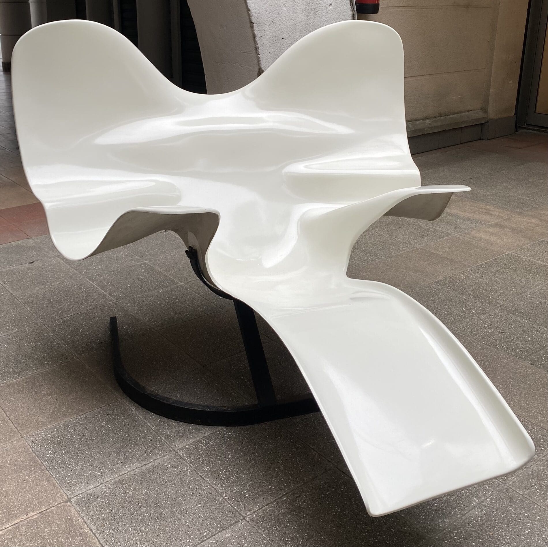 Fauteuil Elephant par Bernard Rancillac: une icône du design des années 60