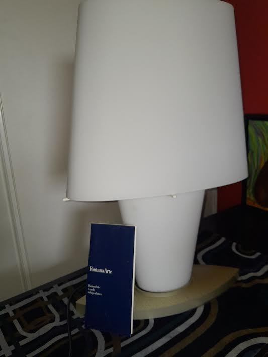 Lampe FontanArte Médium 3064 par Daniela Puppa – Design Vintage Italien