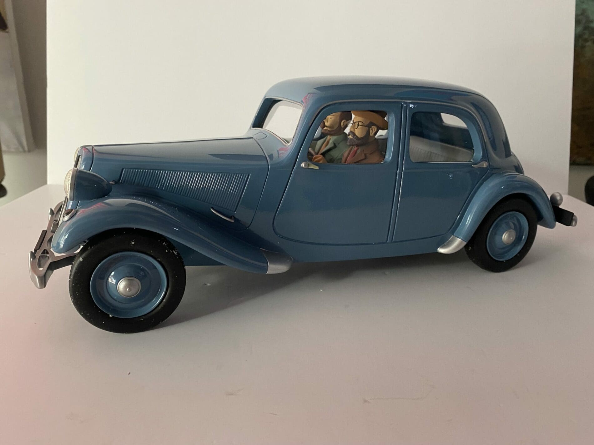 Traction Citroën 11 Légère 1951 – Mortimer & Labrousse (ARJ07)