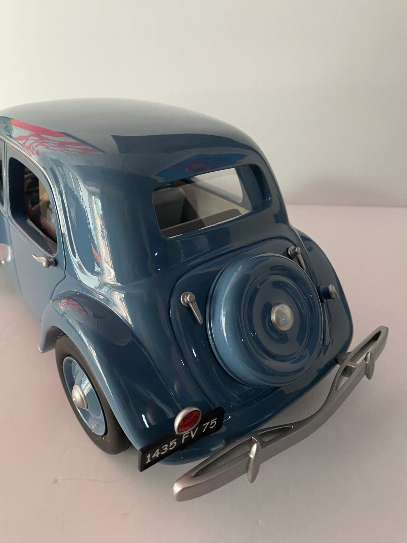 Traction Citroën 11 Légère 1951 – Mortimer & Labrousse (ARJ07)