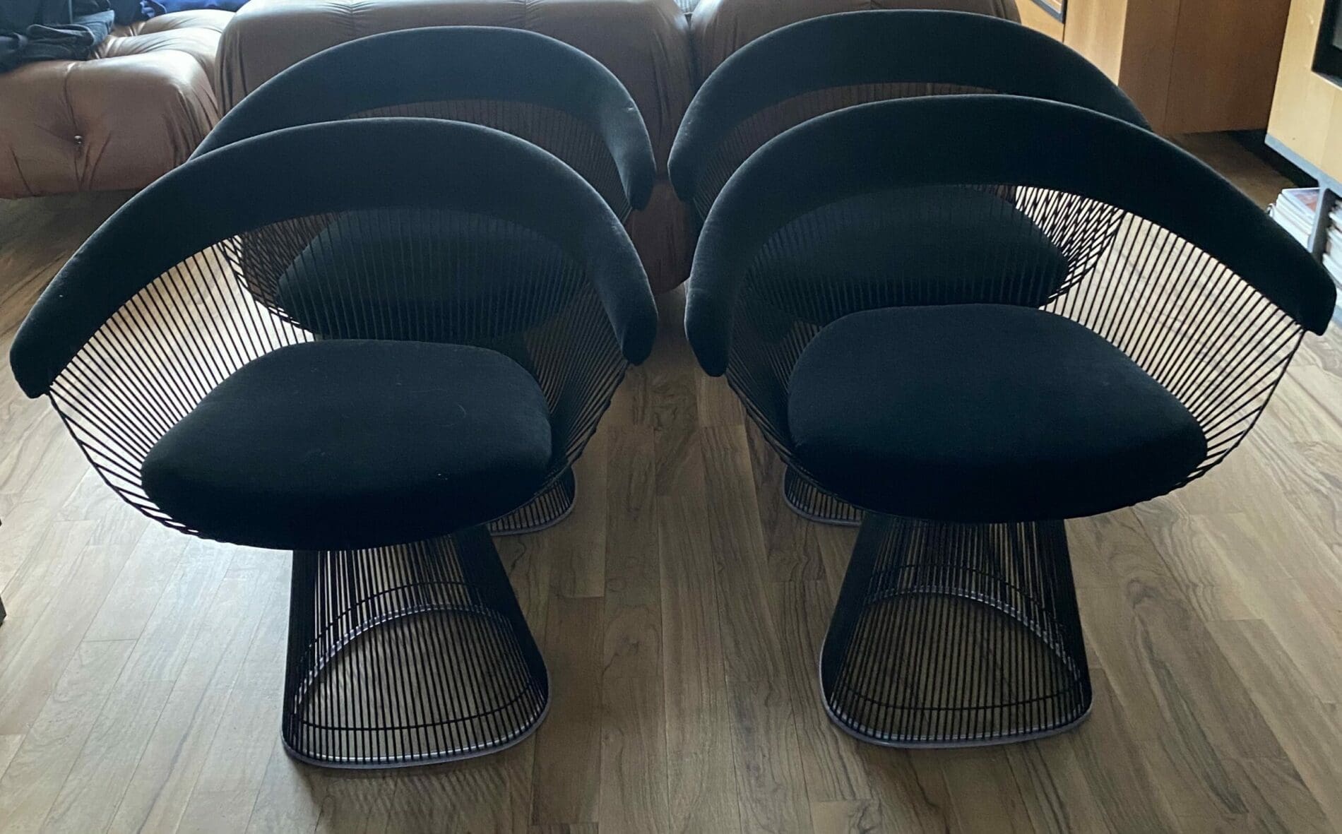 Suite de 4 Fauteuils Platner Black Edition – Occasion  Édition Limitée Knoll