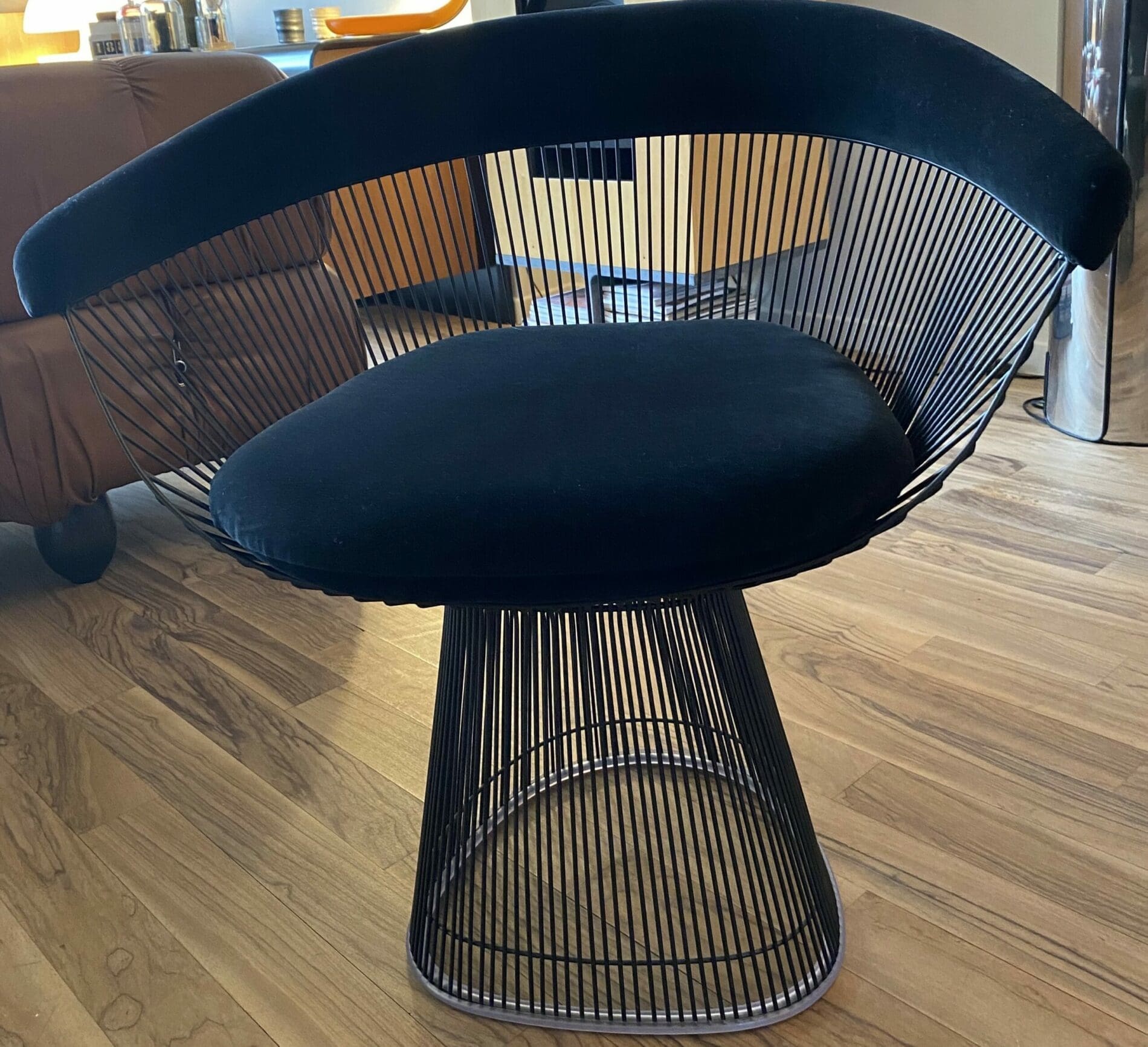 Suite de 4 Fauteuils Platner Black Edition – Occasion  Édition Limitée Knoll