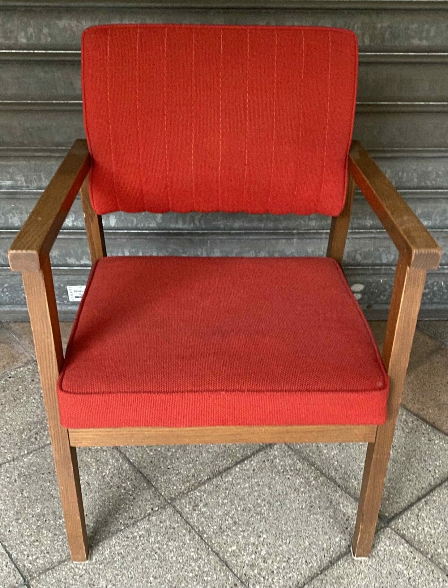 Suite de 4 Fauteuils rouges Occasion – Canadian Atlas Furniture