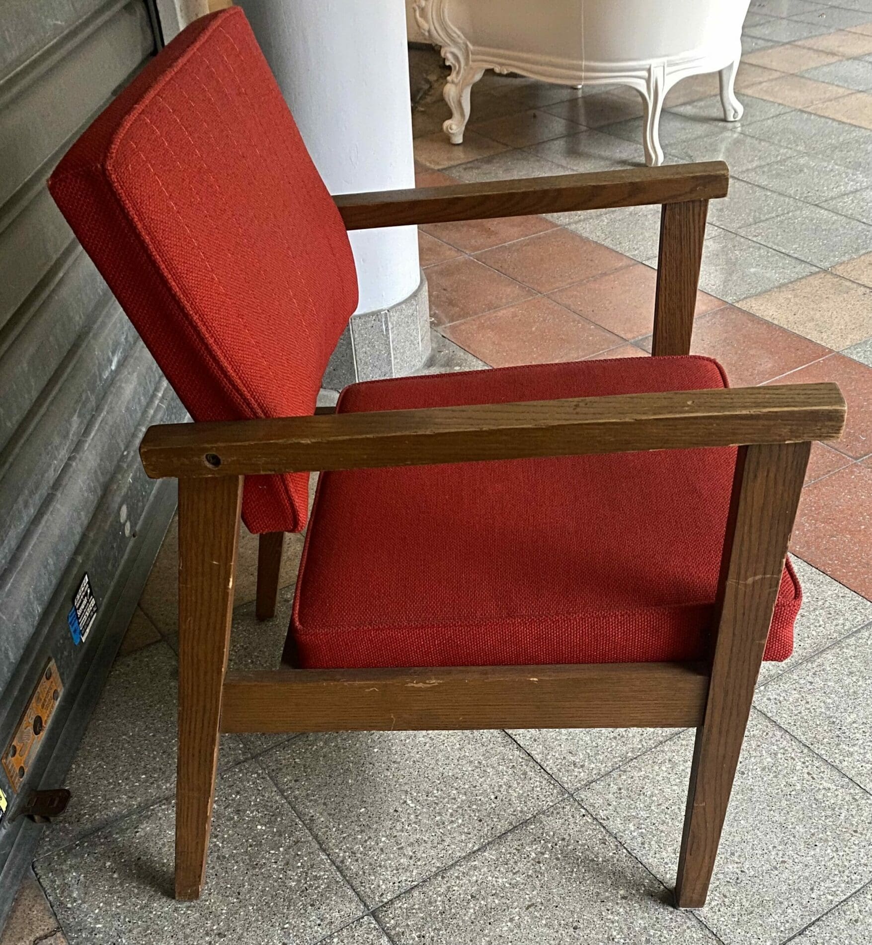 Suite de 4 Fauteuils rouges Occasion – Canadian Atlas Furniture