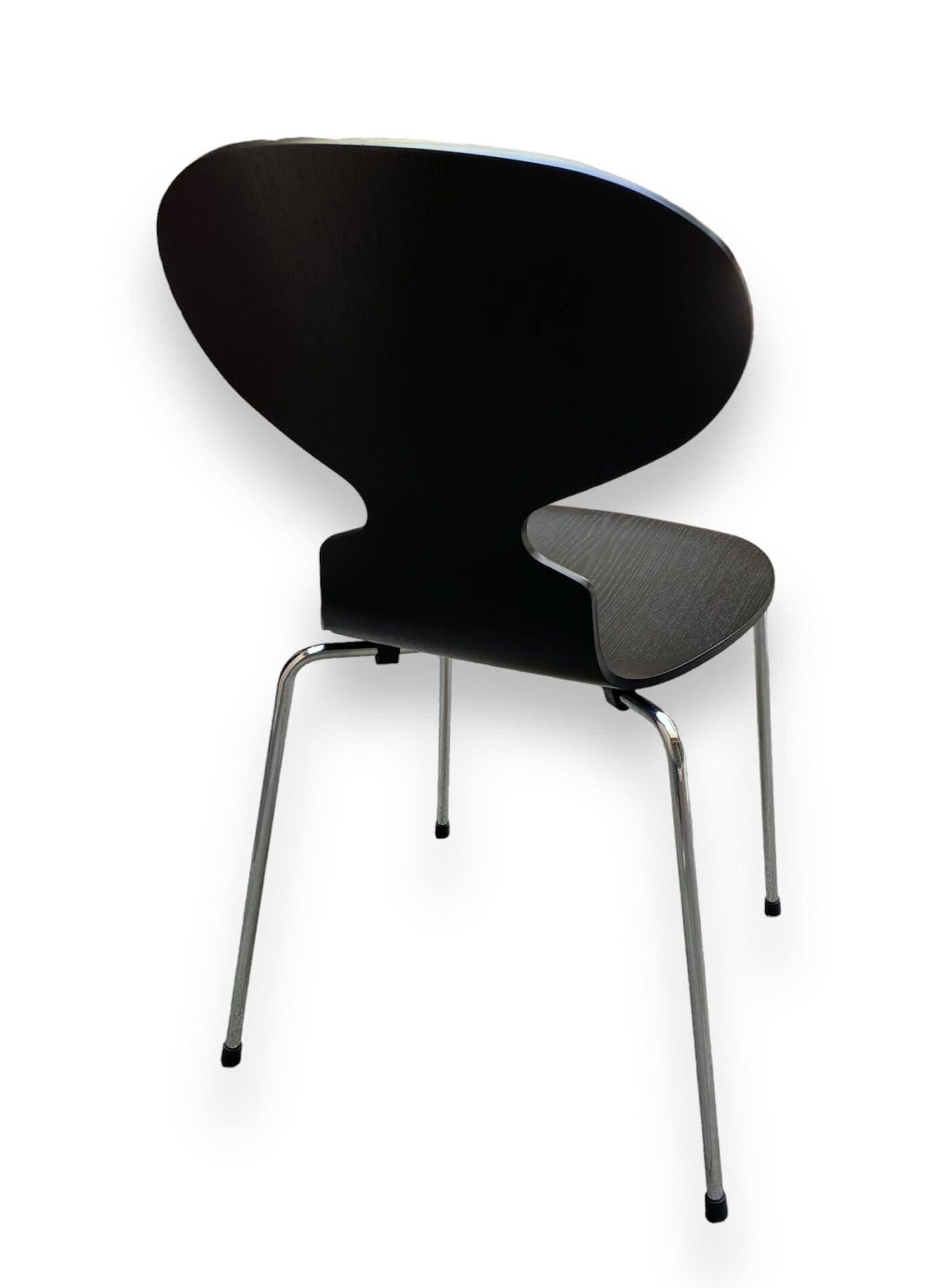 Paire de Chaises Fourmi™ de Fritz Hansen : Double Icône du Design Scandinave
