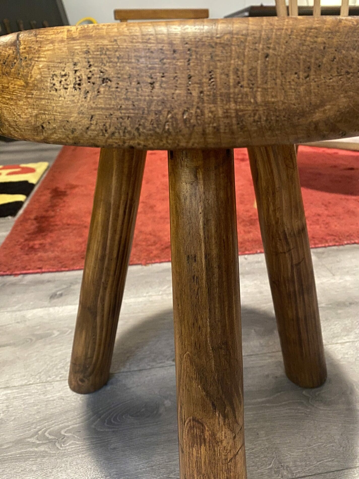 Tabouret Tripode en Pin par Charlotte Perriand – Les Arcs, Années 1960 (2)