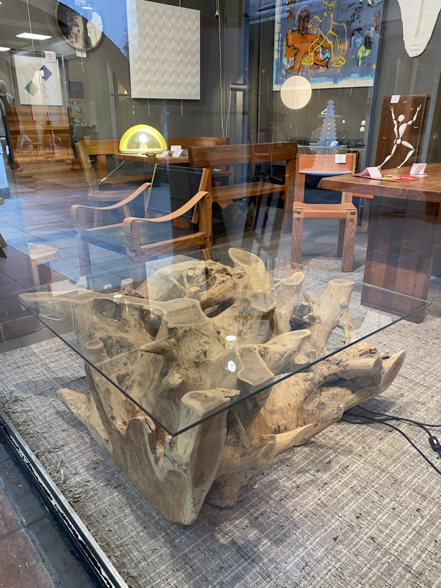Table Basse en Teck Massif et Verre « Bali » Circa 1980