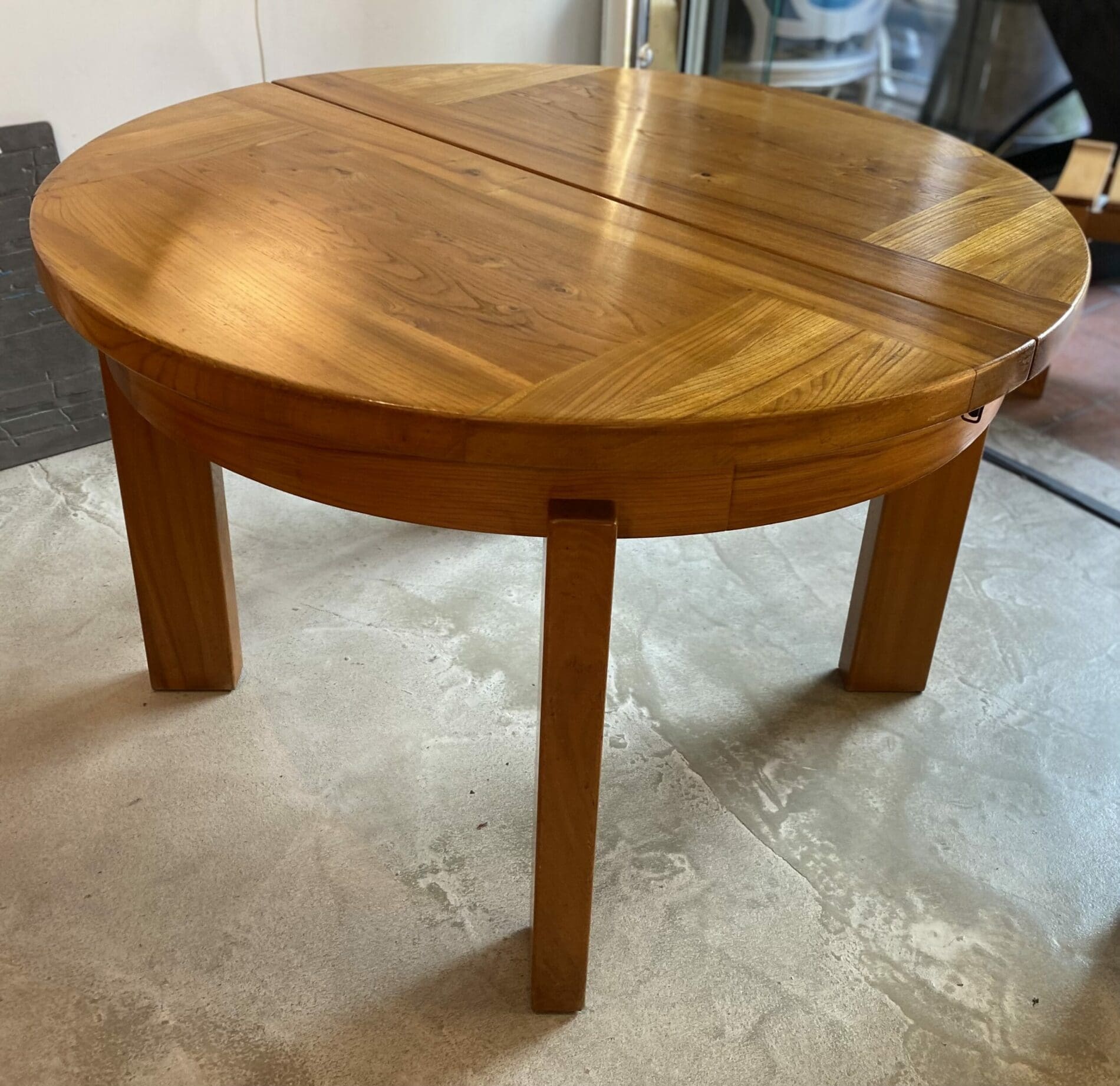 Table à Rallonge en Orme Massif de 1978 par Pierre Chapo, Éditée par Regain