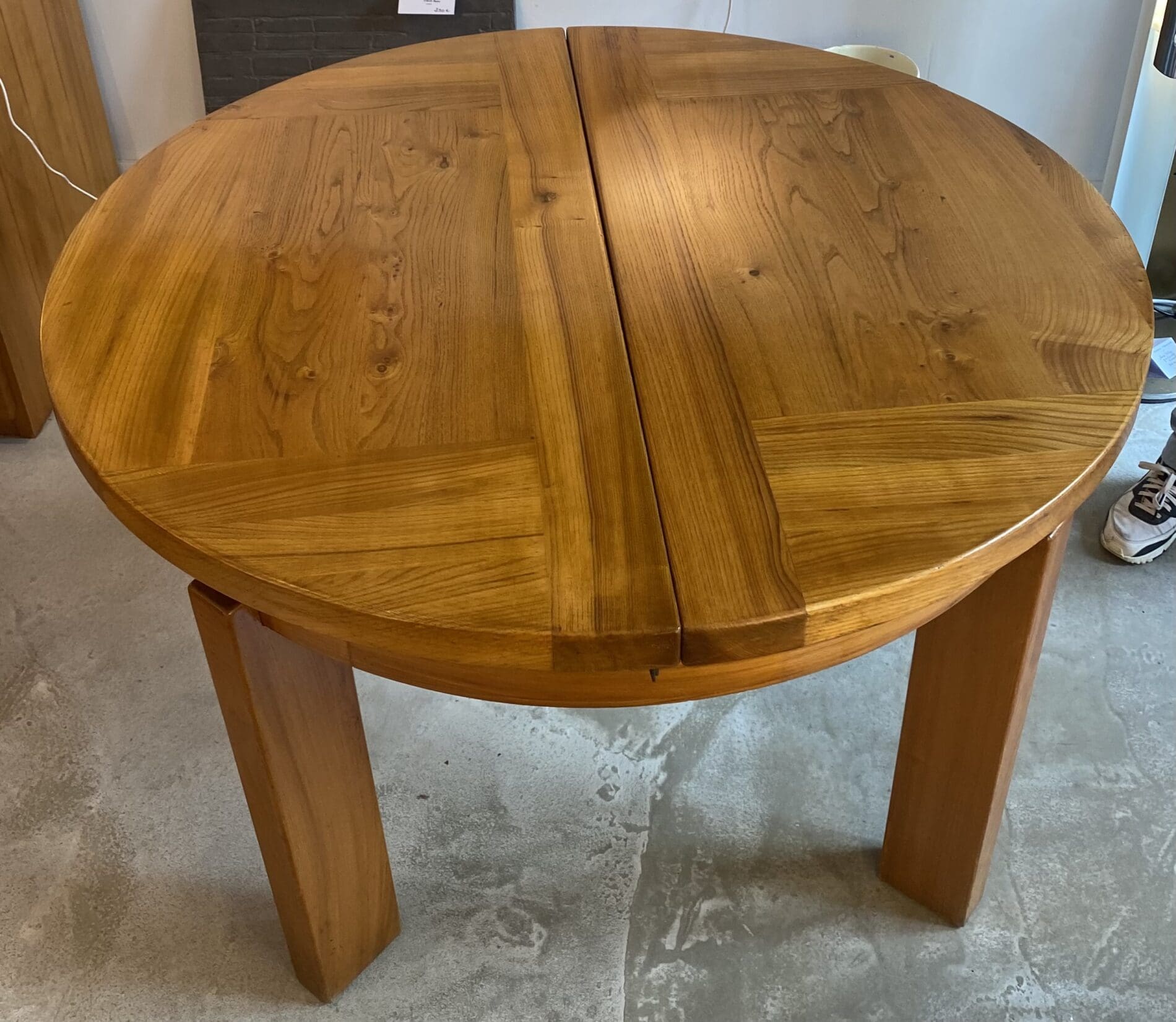 Table à Rallonge en Orme Massif de 1978 par Pierre Chapo, Éditée par Regain