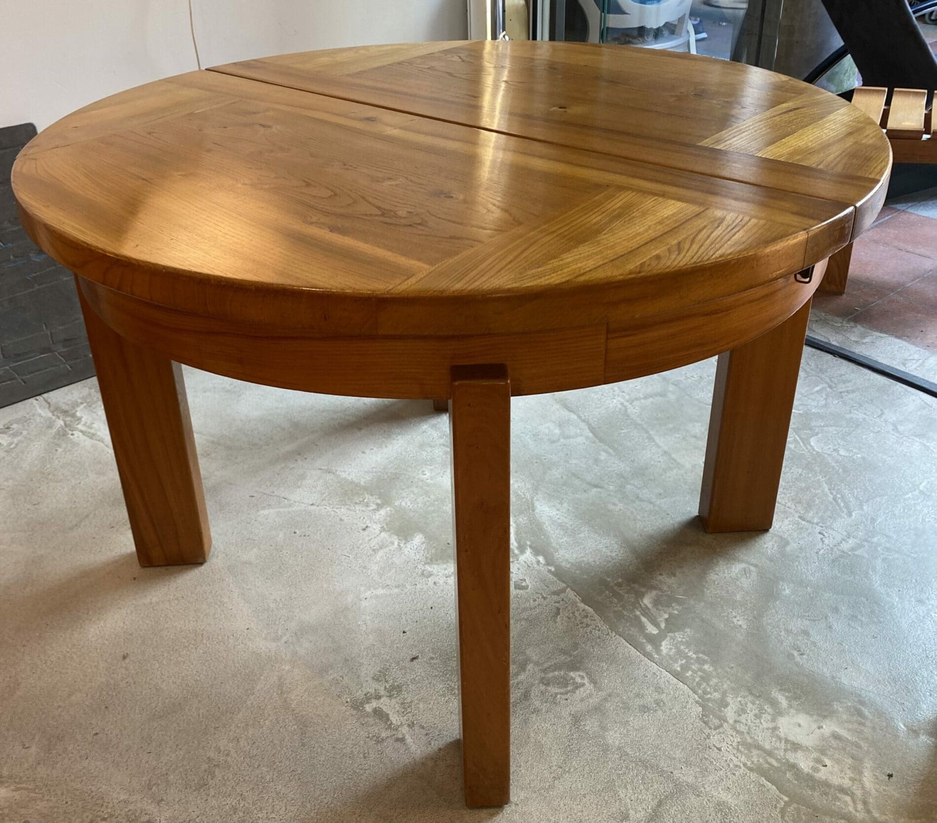 Table à Rallonge en Orme Massif de 1978 par Pierre Chapo, Éditée par Regain