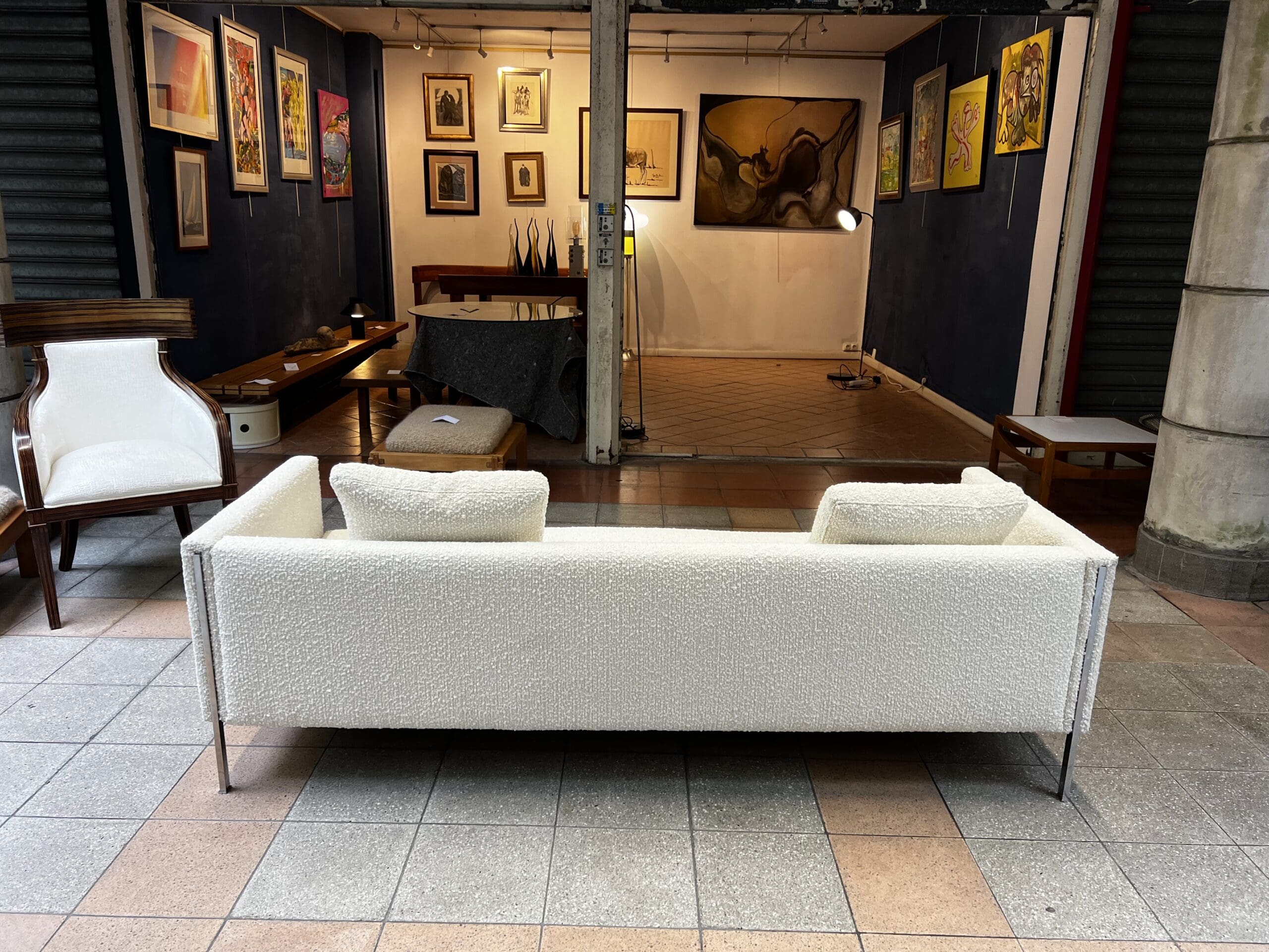 Canapé Pierre Paulin modèle 442 en bouclette écrue – Icône du design des années 60