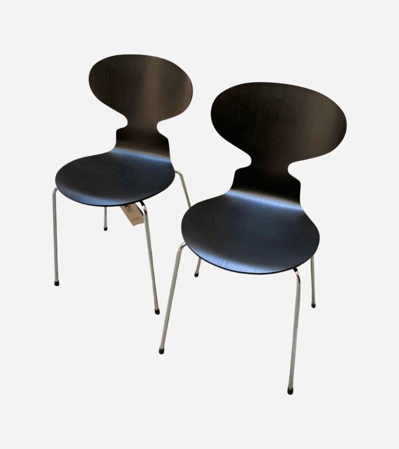 Paire de Chaises Fourmi™ de Fritz Hansen : Double Icône du Design Scandinave