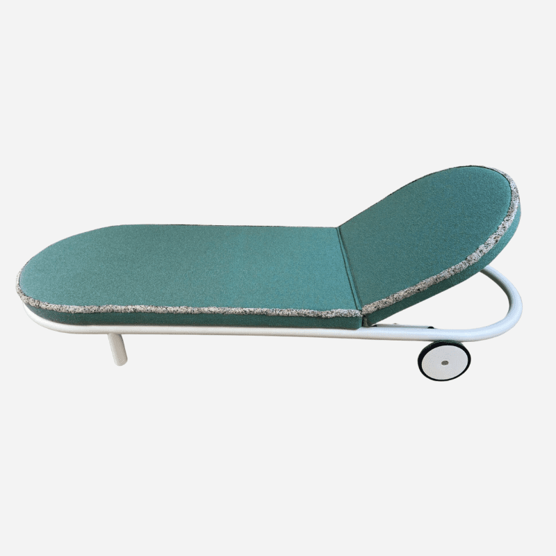 Trampoline Sunbed par Patricia Urquiola – Édition Cassina (2021)