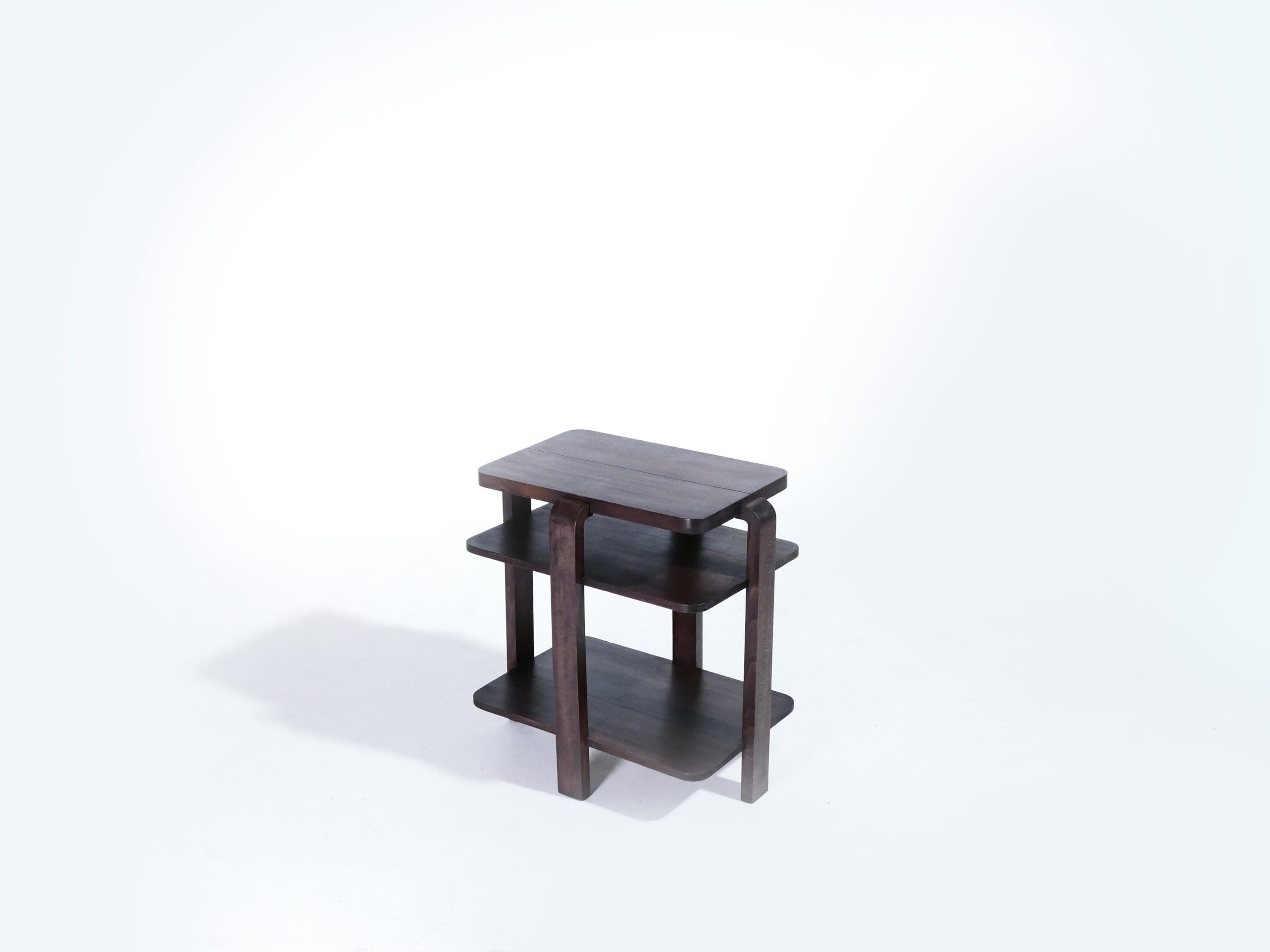 Table d’appoint moderniste en acajou des années 1940 – Art déco français