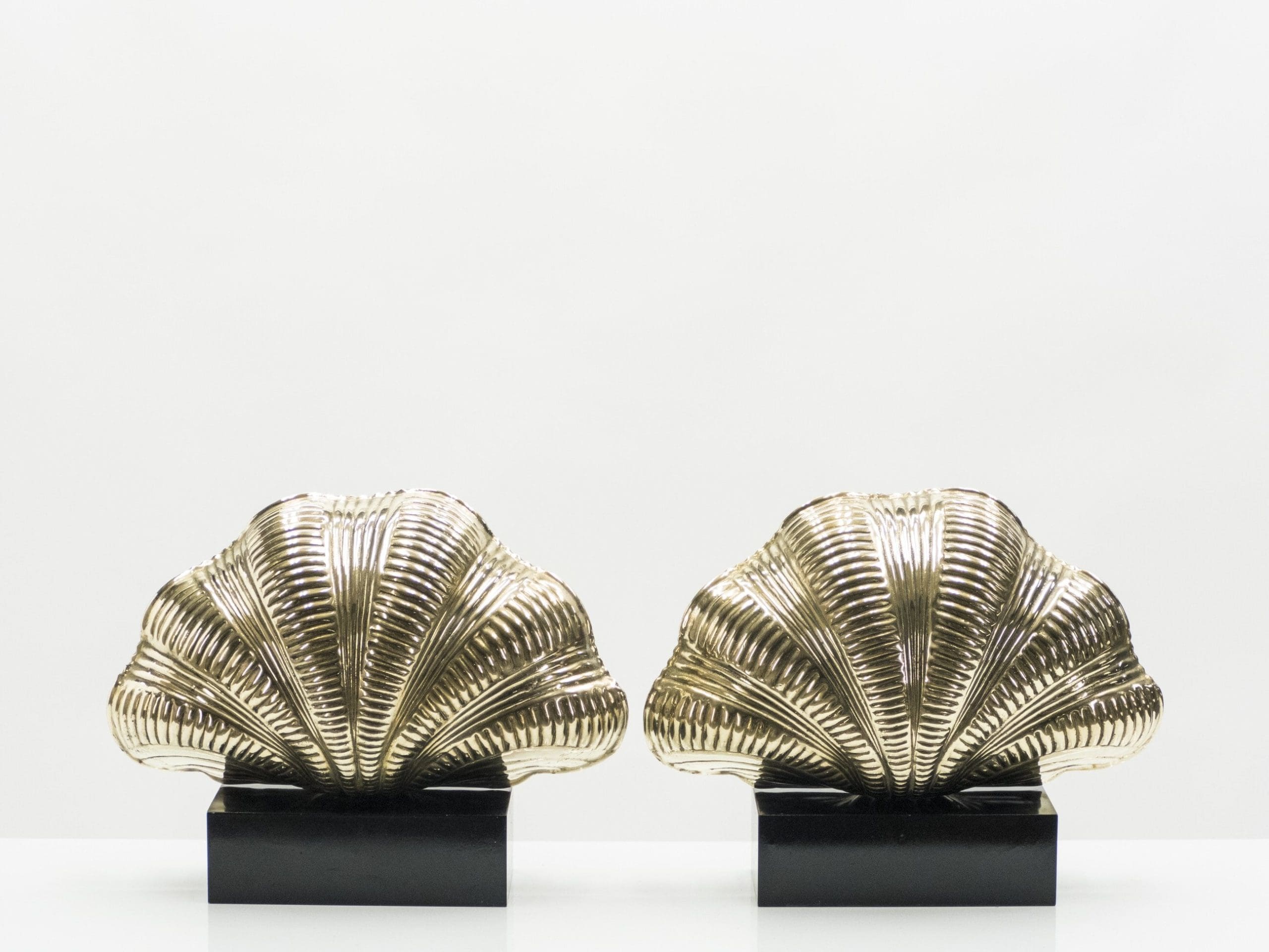 Paire de Lampes de Table Coquille en Laiton Massif des Années 1960