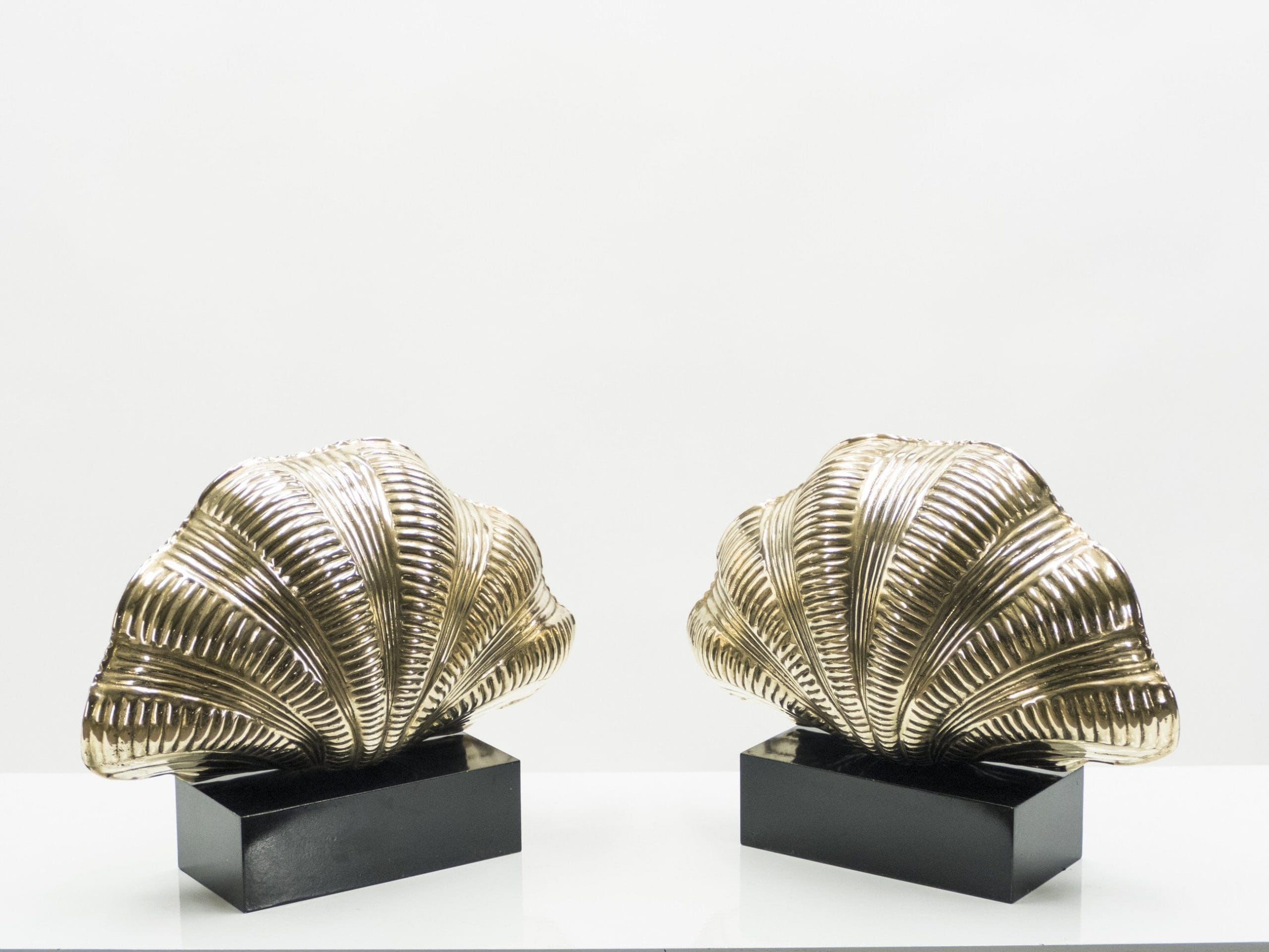 Paire de Lampes de Table Coquille en Laiton Massif des Années 1960