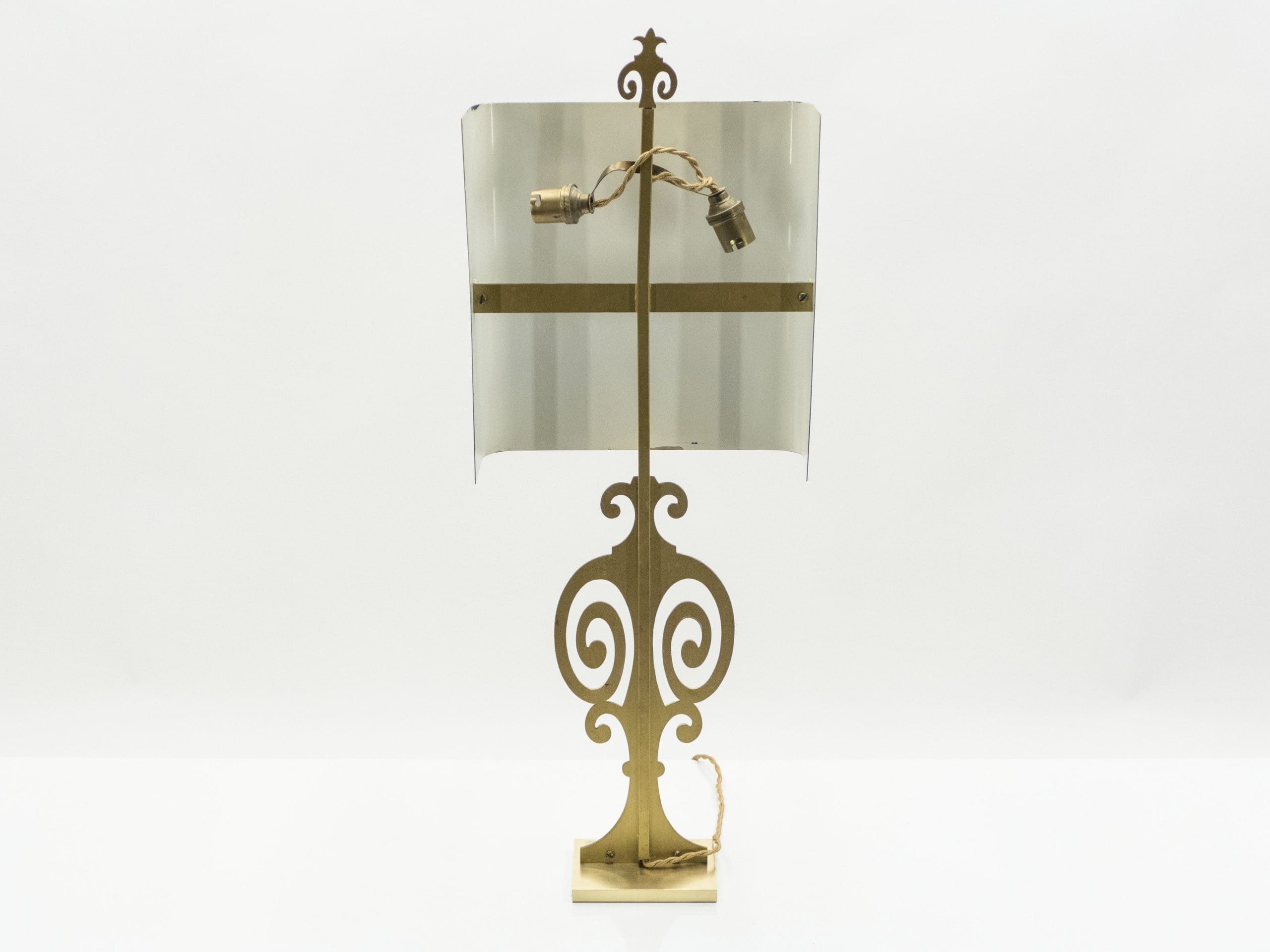 Lampe Néoclassique Maison Charles : Joyau en Laiton des Années 70