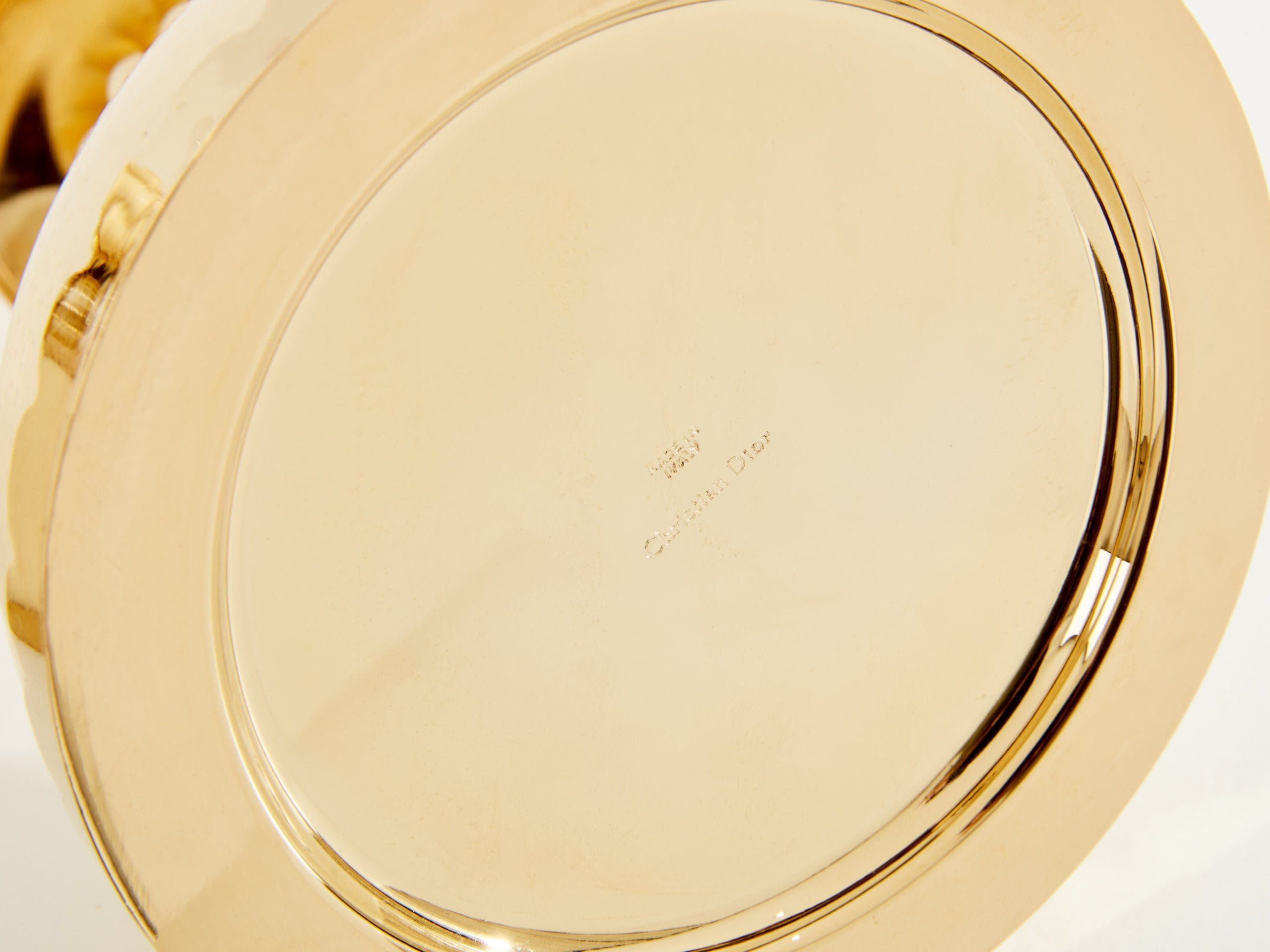Christian Dior – Paire de bougeoirs œufs d’Autruche, laiton – 1970