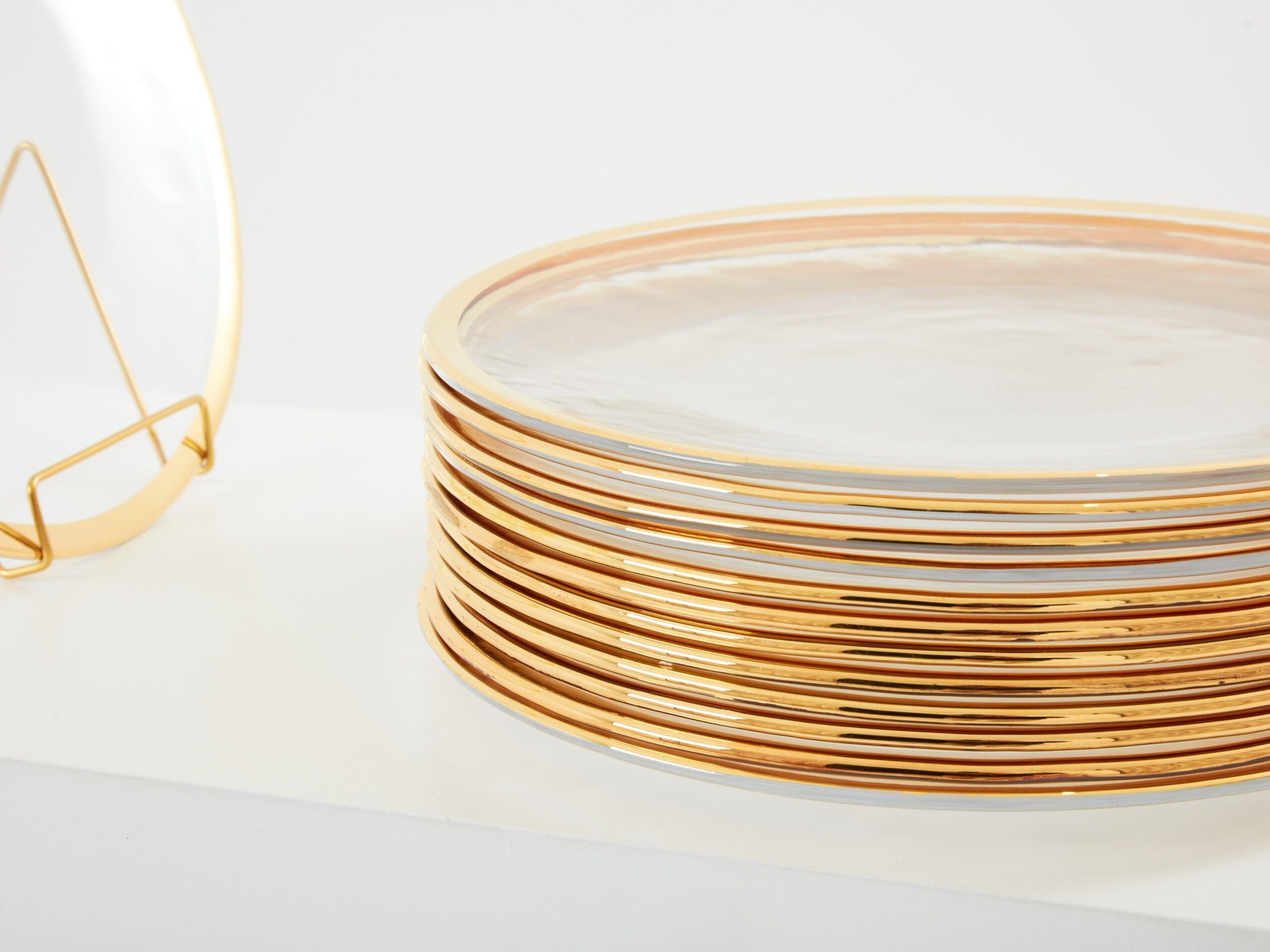 Archimede Seguso ensemble de douze assiettes en verre de Murano 1970