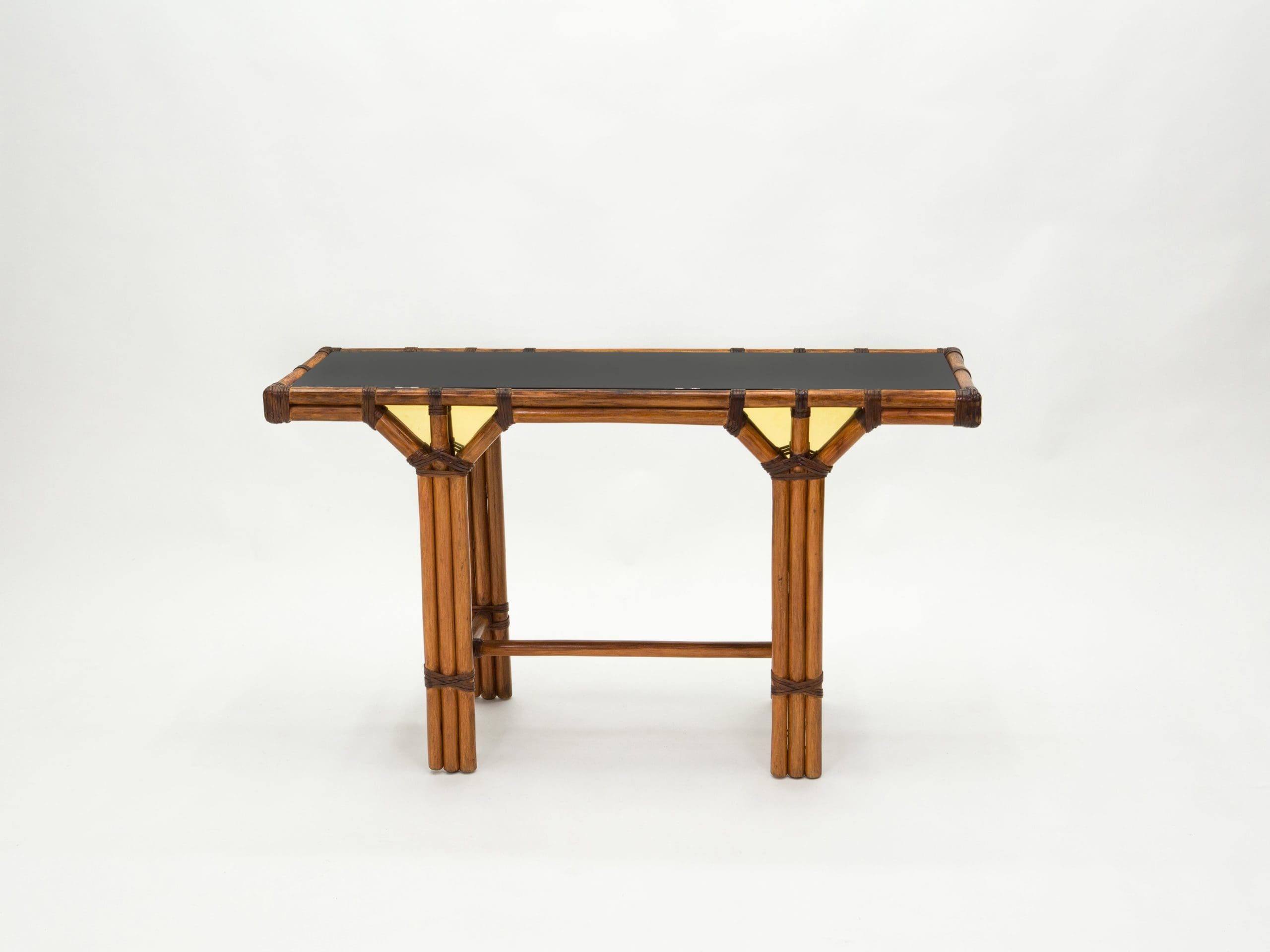 Table Console en Bambou et Laiton avec Plateau en Verre Noir – Années 1970