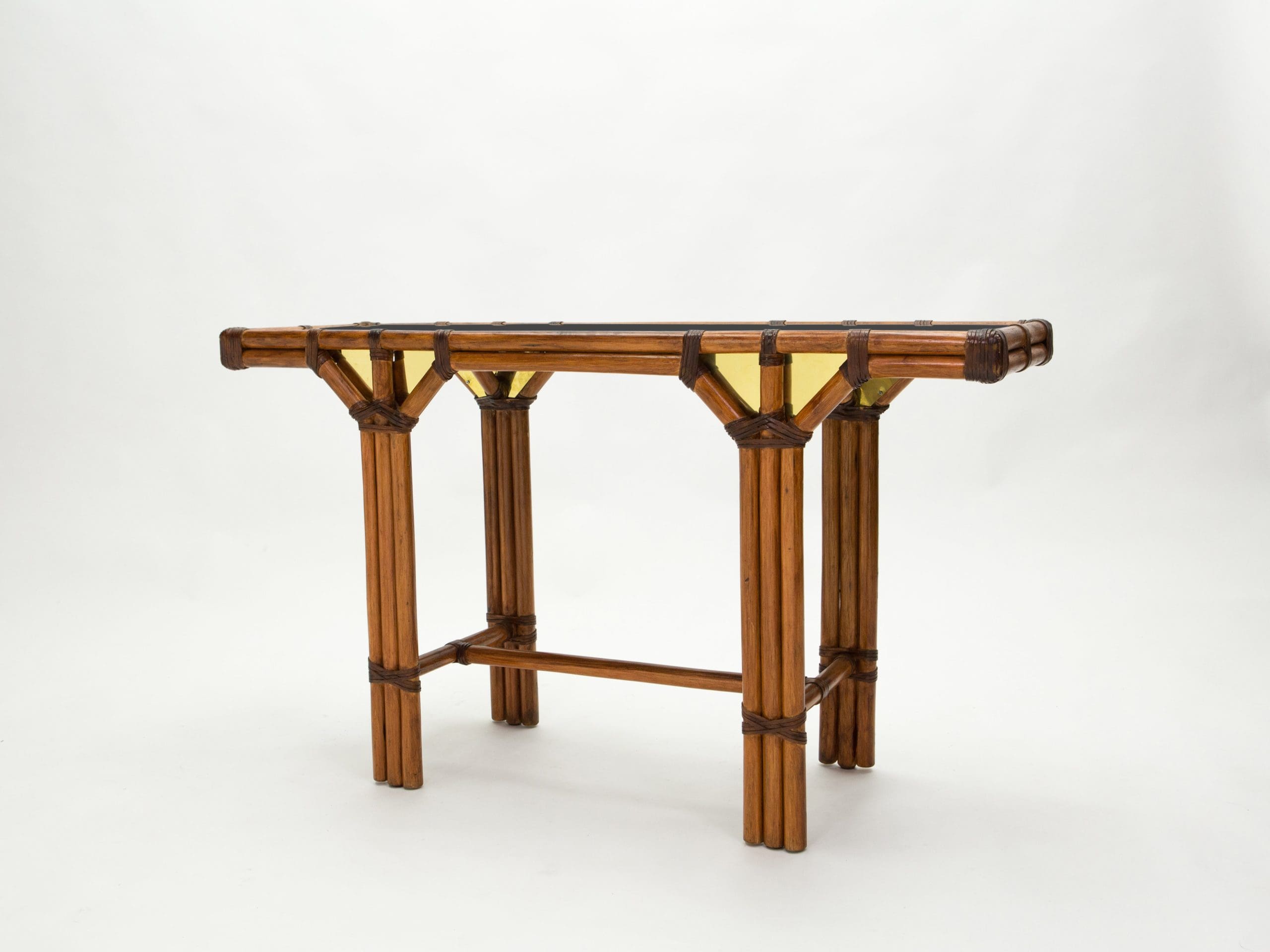 Table Console en Bambou et Laiton avec Plateau en Verre Noir – Années 1970