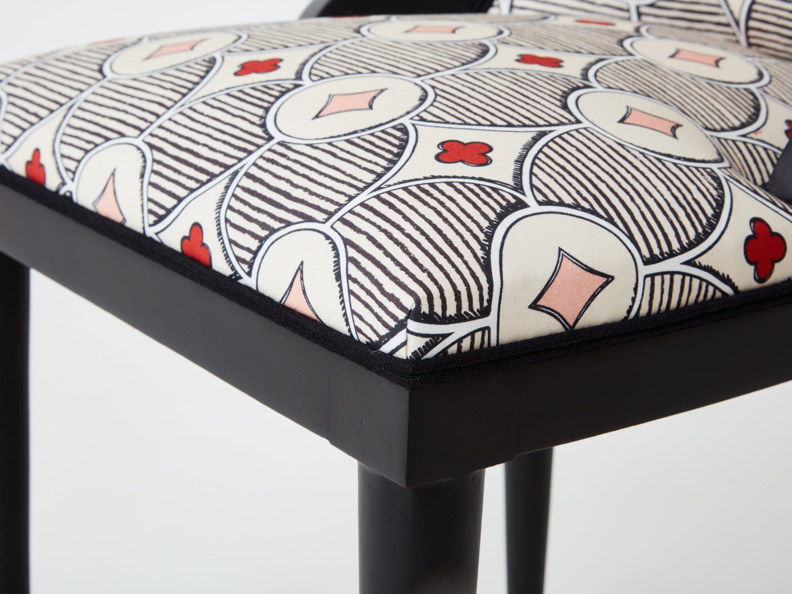 Chaise Palace Garouste & Bonetti – Édition Le Privilège 1980 – Tissu Rubelli
