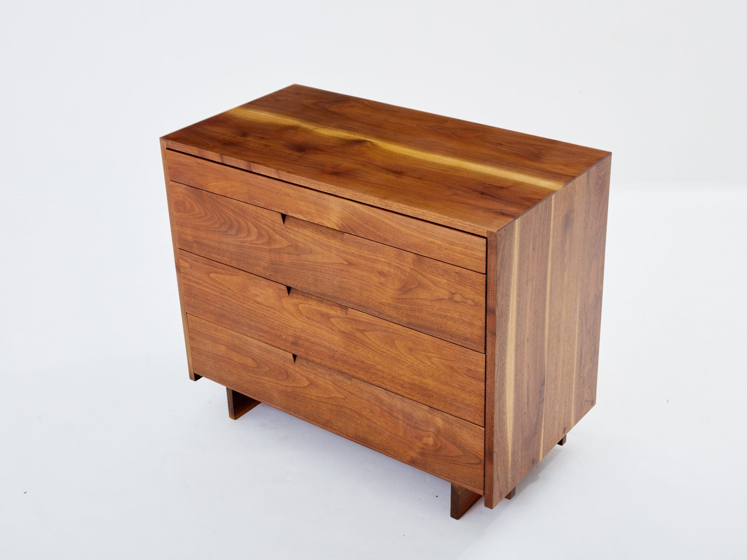 Commode en noyer noir américain de George Nakashima, 1955