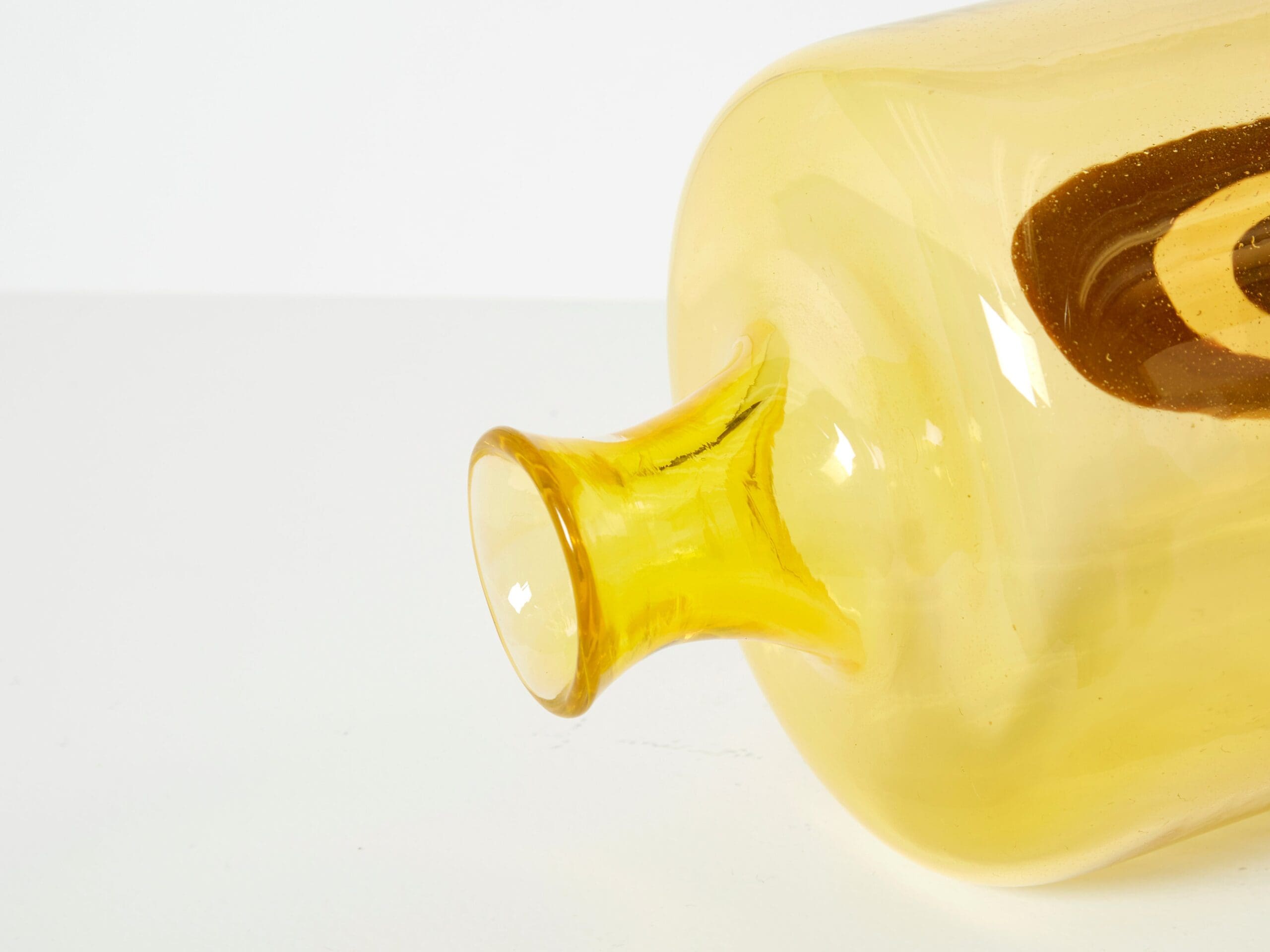 Vase Murano de Gianmaria Potenza : Joyau de Verre de la Série Saturno, 1968