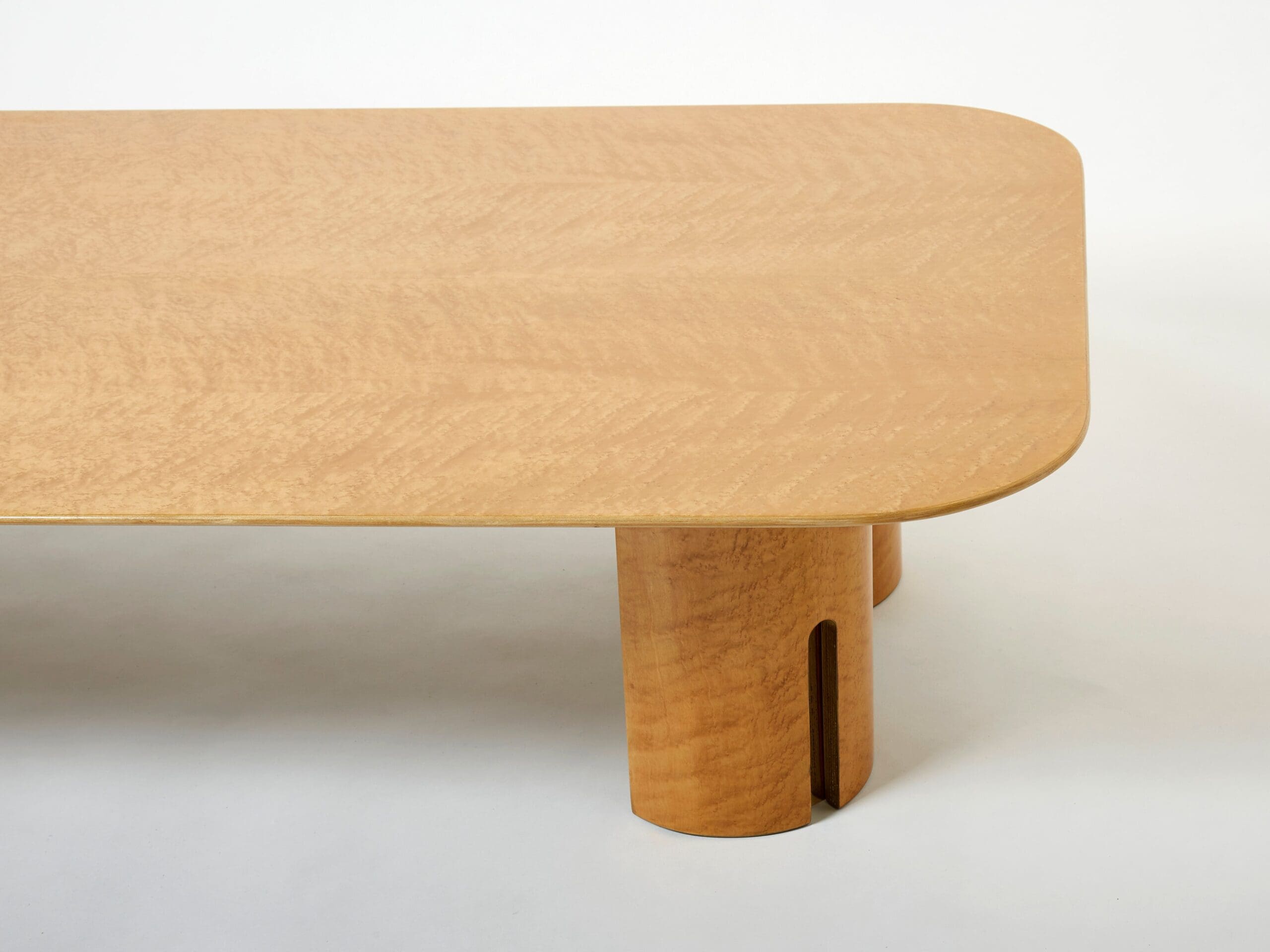 Table Basse en Érable et Laiton Signée Giovanni Offredi pour Saporiti, Années 1980