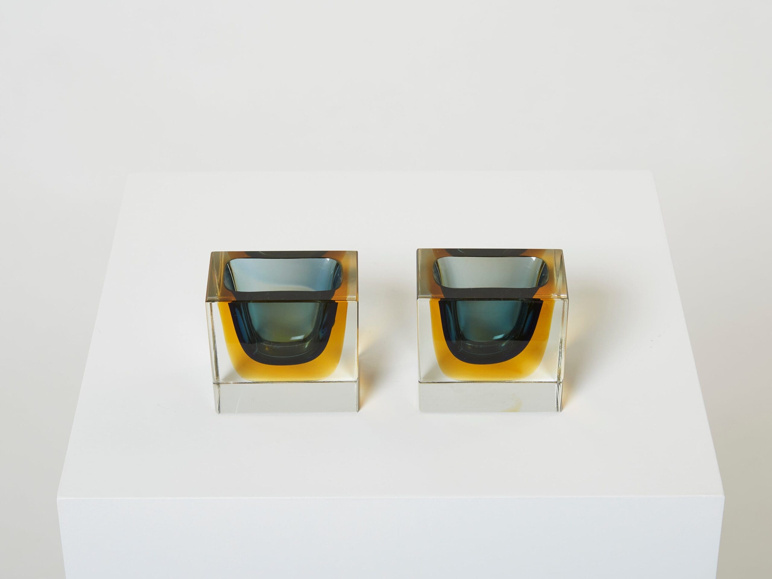 Flavio Poli pair of faceted small bowls Murano glass for Seguso 1960